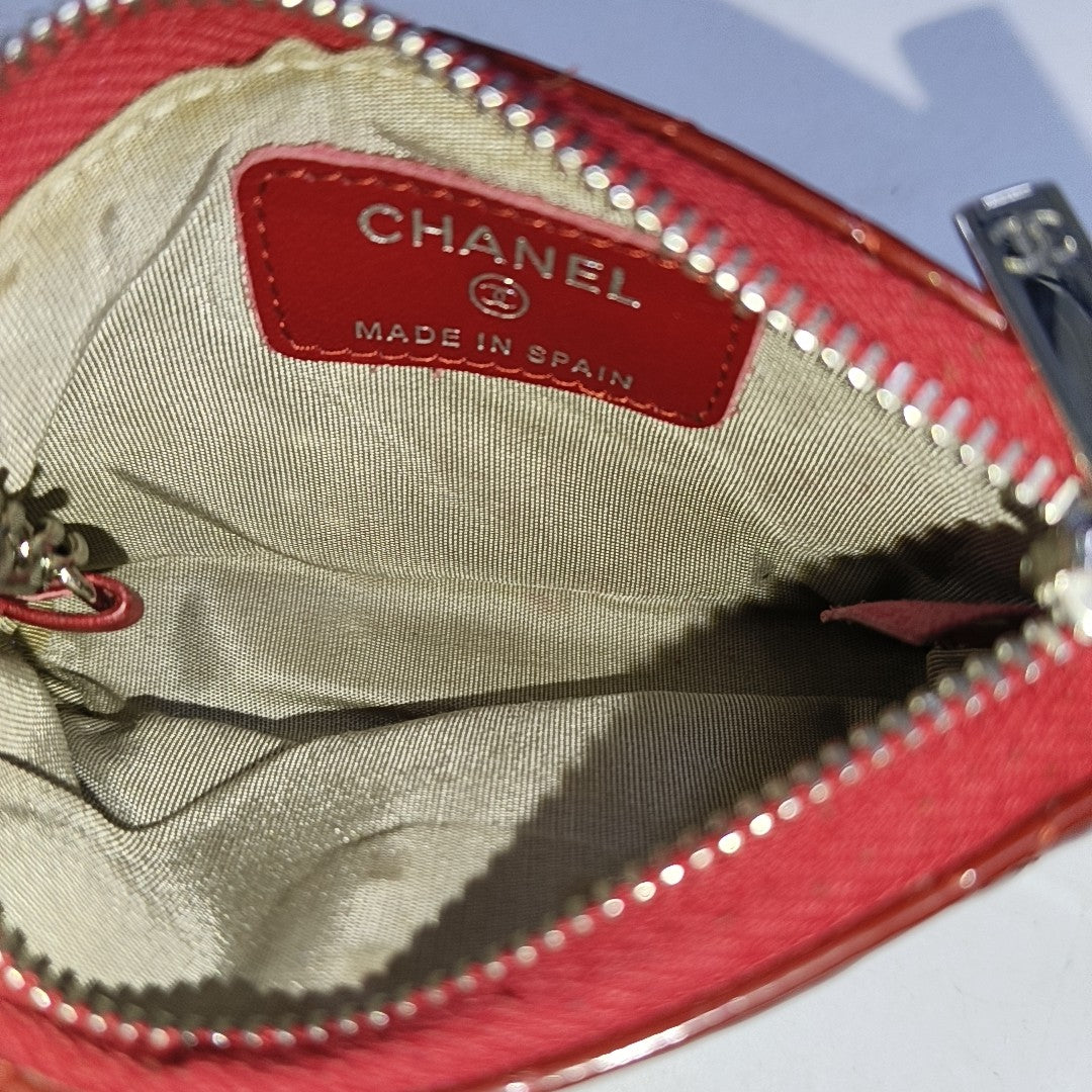 CHANEL Red patent leather diamond pattern quilted wallet Silver Hardware 14nan-(SKU)-952345505