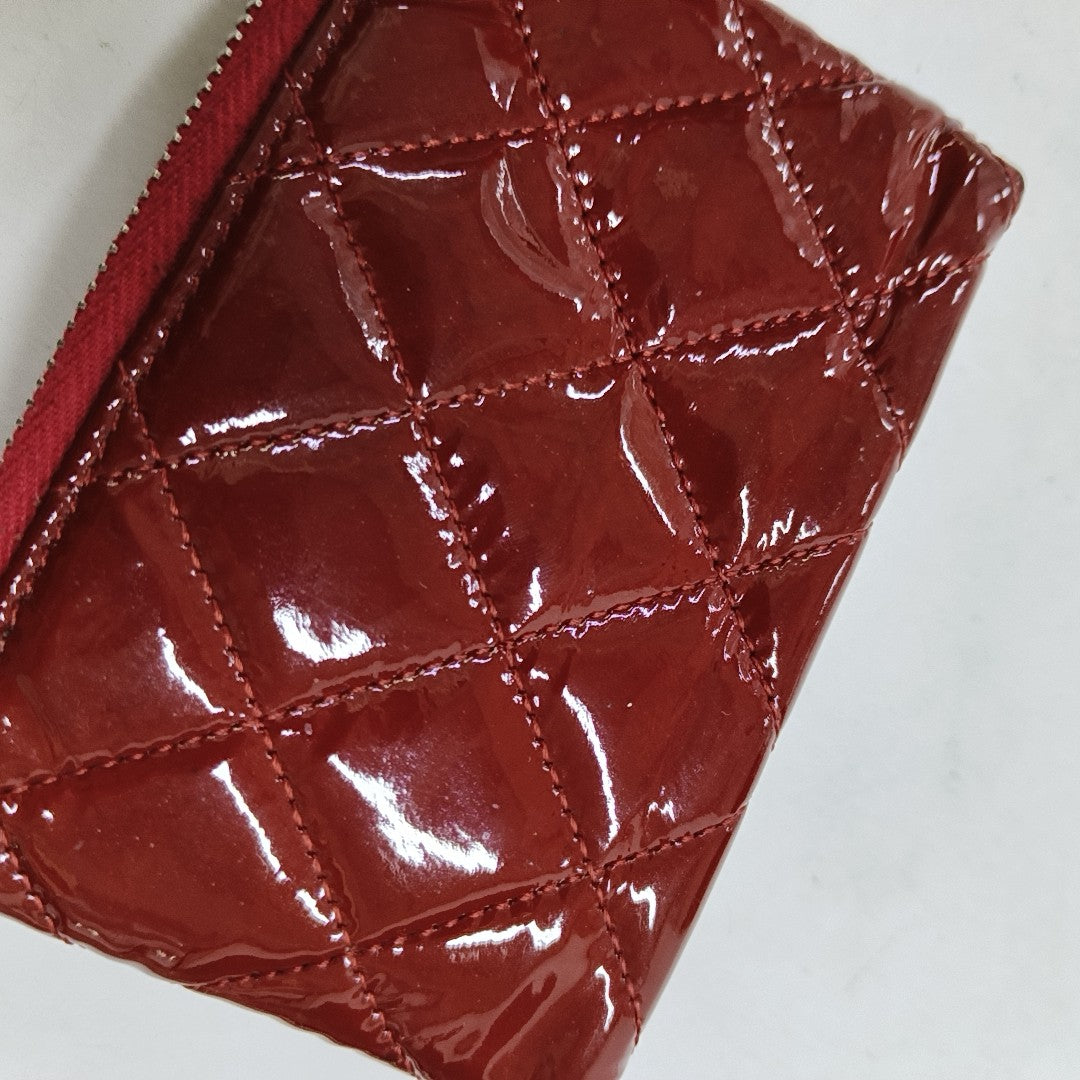 CHANEL Red patent leather diamond pattern quilted wallet Silver Hardware 14nan-(SKU)-952345505