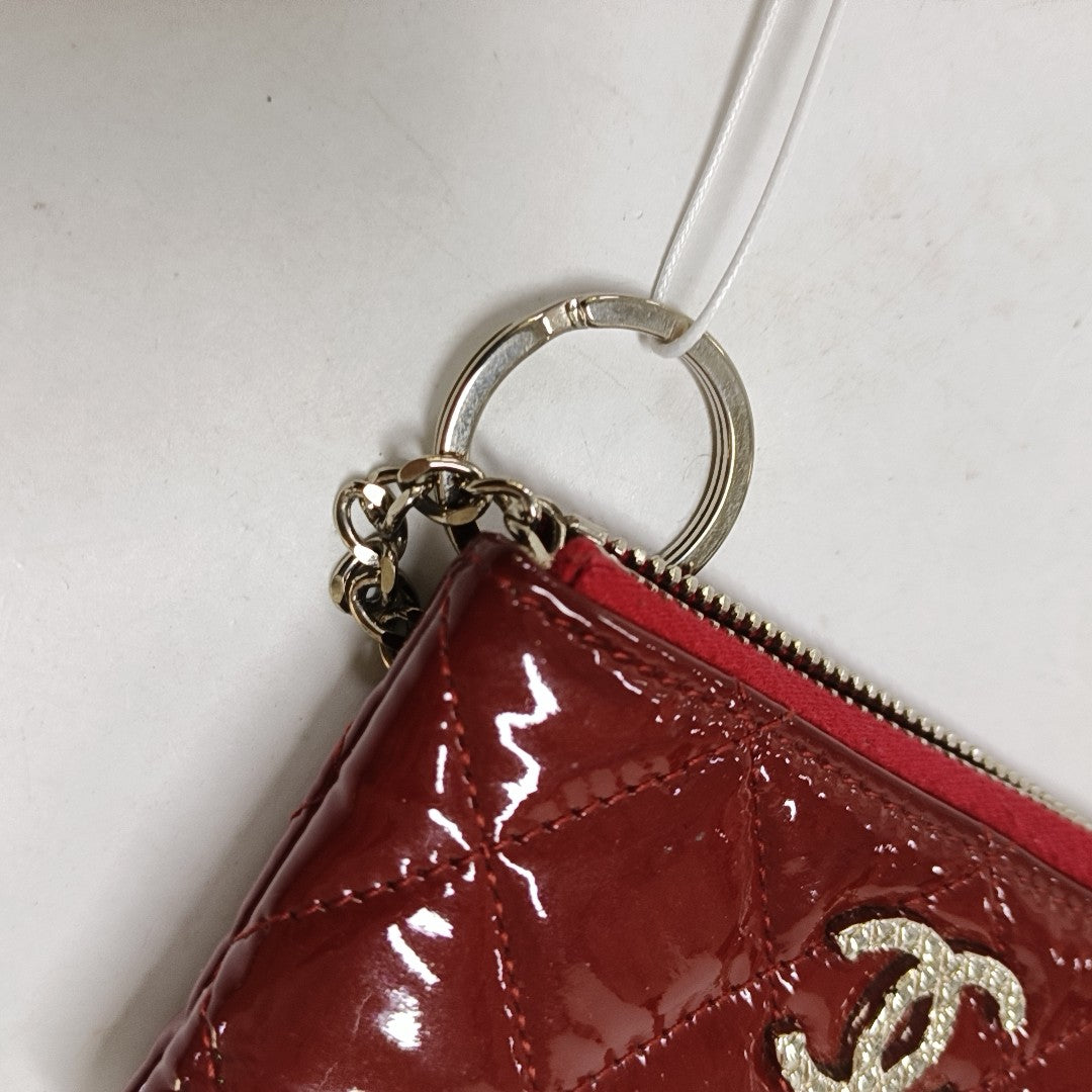 CHANEL Red patent leather diamond pattern quilted wallet Silver Hardware 14nan-(SKU)-952345505