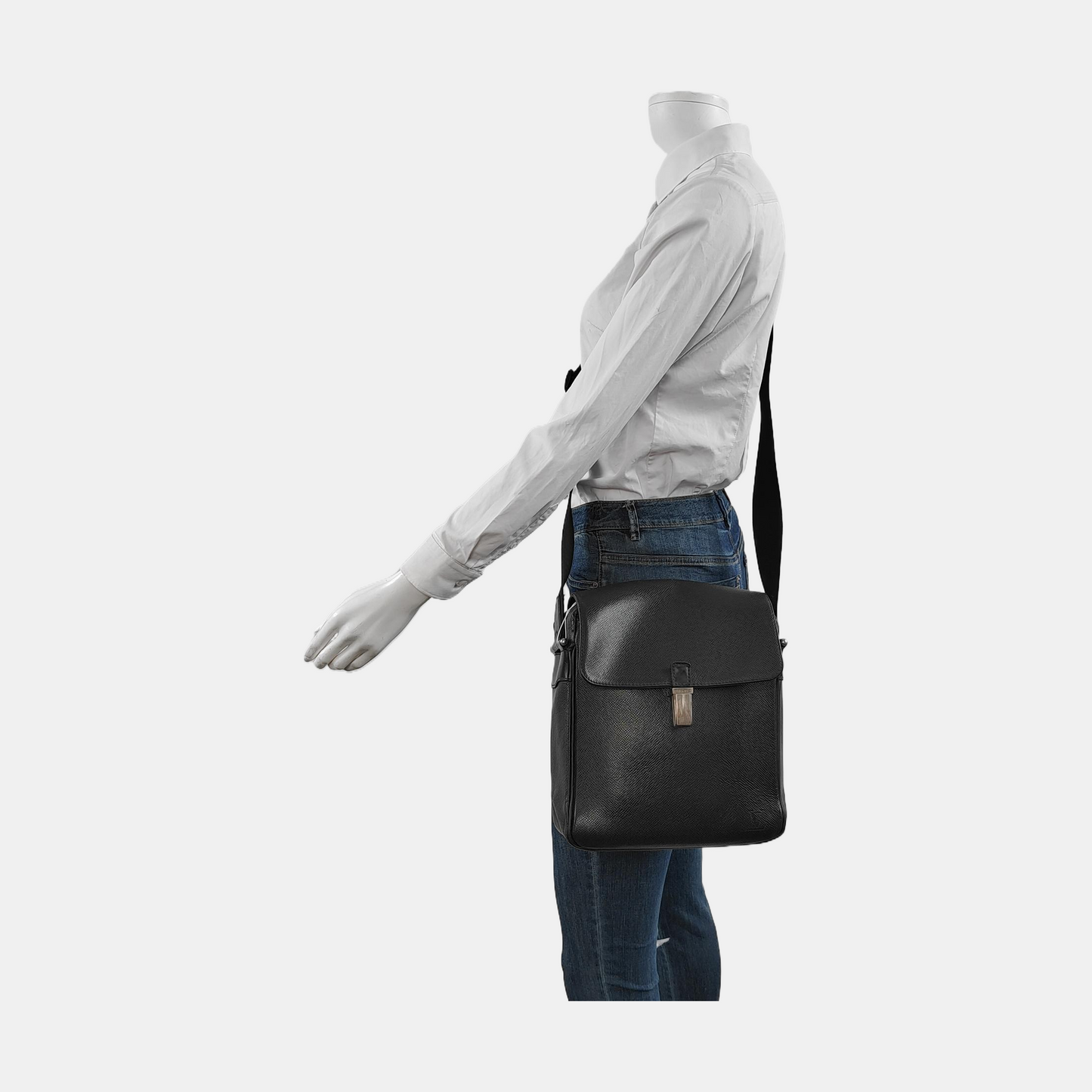 LOUIS VUITTON YARANGA Black Leather Embossed Single Shoulder Bag Tote Silver Hardware-(SKU)-942031838