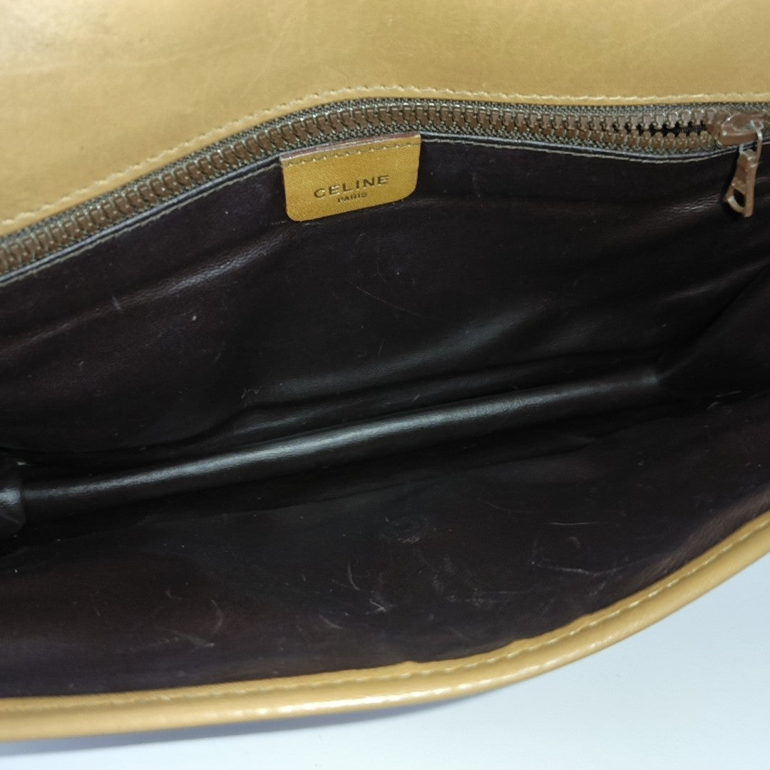 CELINE Khaki Coated Canvas Triumph Clutch Golden hardware-(SKU)-954586171