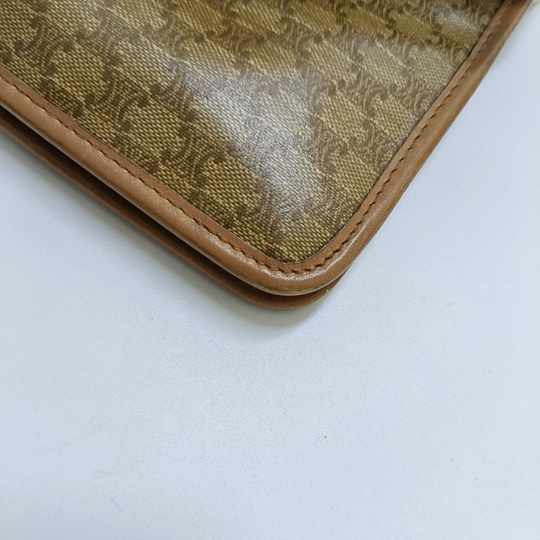 CELINE Khaki Coated Canvas Triumph Clutch Golden hardware-(SKU)-954586171