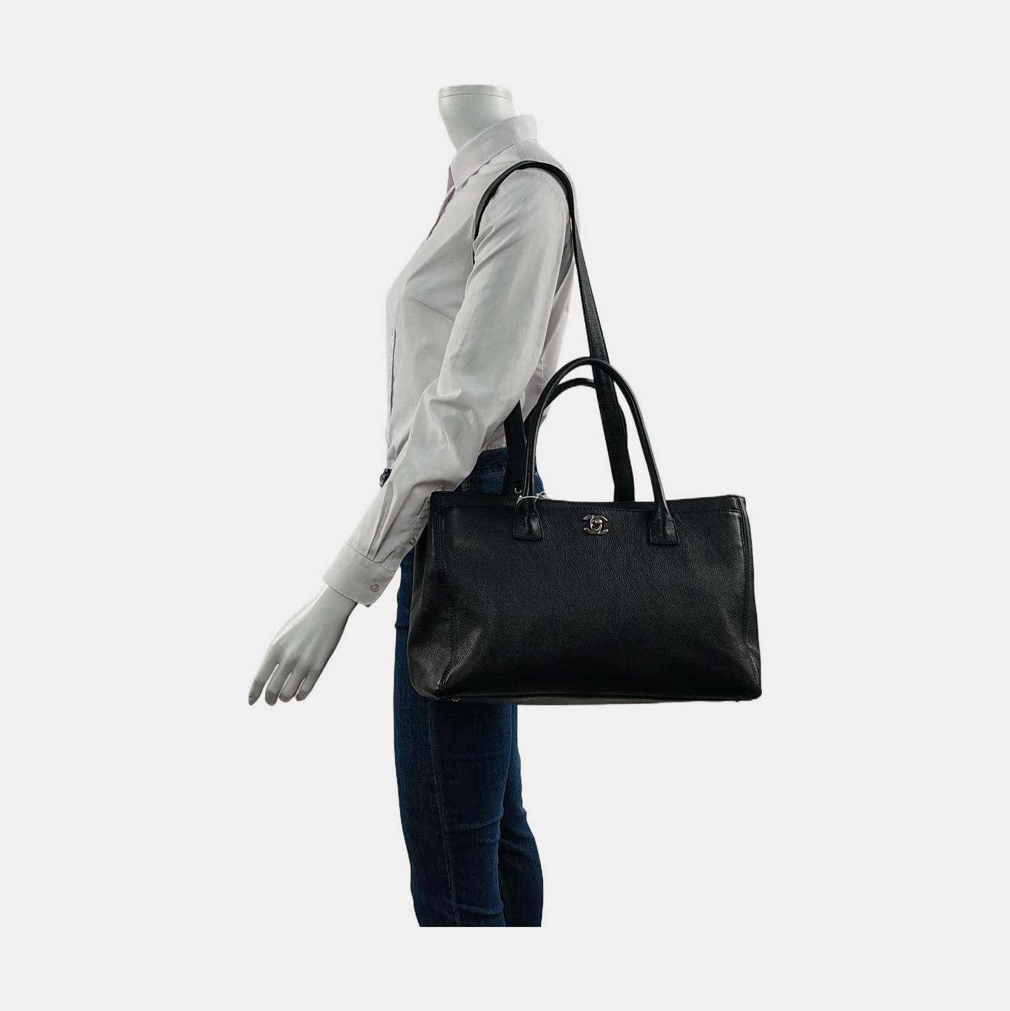 CHANEL CERF Black Calfskin Leather Shoulder Bag with Removable Strap-(SKU)-954658112