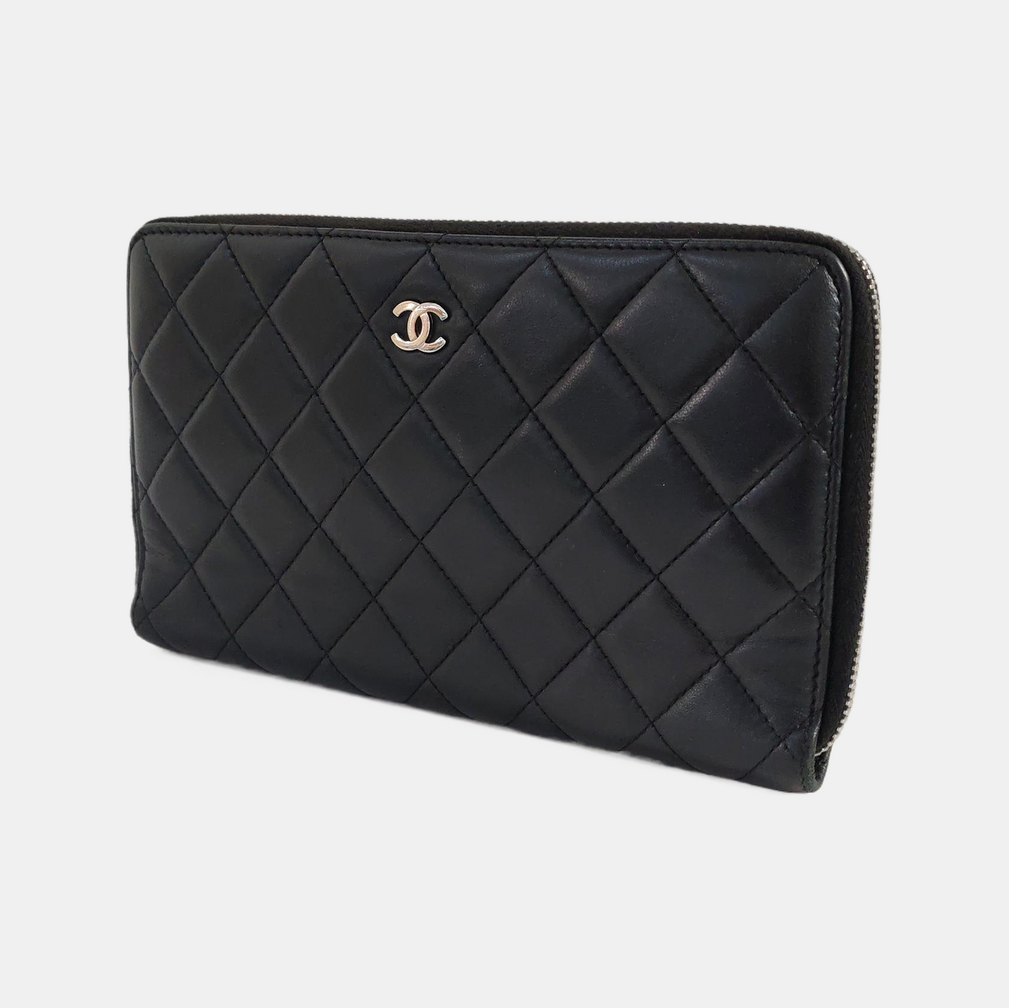 CHANEL Black sheepskin diamond quilted handbag Silver Hardware 15nan-(SKU)-949359055