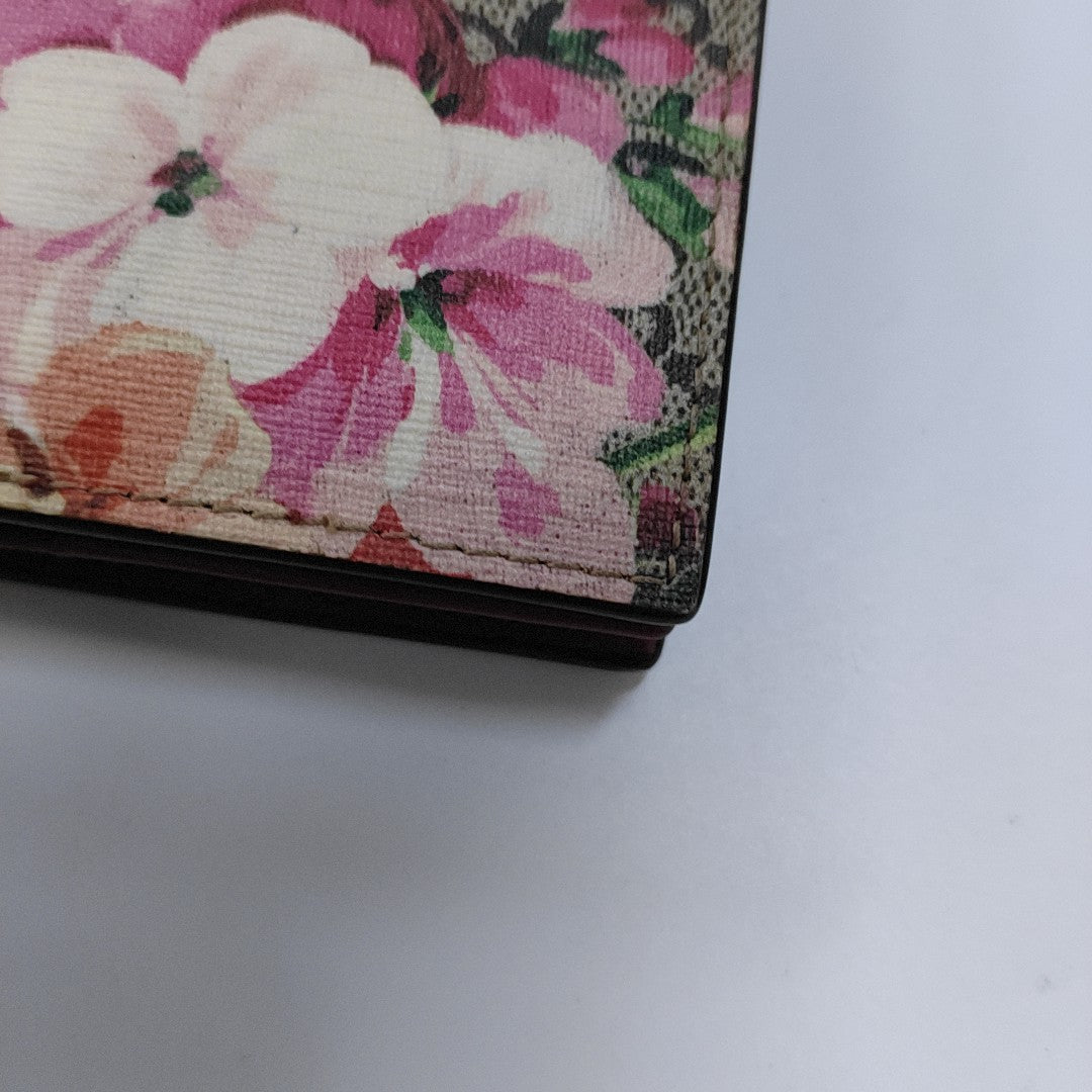 GUCCI GG Blooms Beige Coated Canvas Monogrammed Wallet Silver Hardware Complete Accessories-(SKU)-957577379