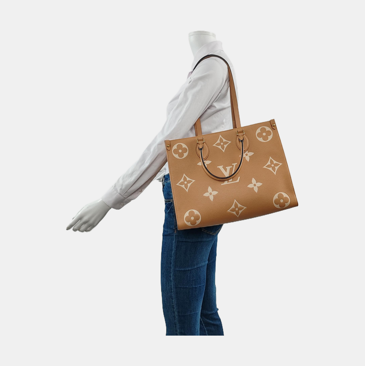 LOUIS VUITTON ONTHEGO Medium-sized Yellow Leather Monogram Embossed Jungle Bag Shoulder Bag Tote Bag Golden Hardware-(SKU)-958616180