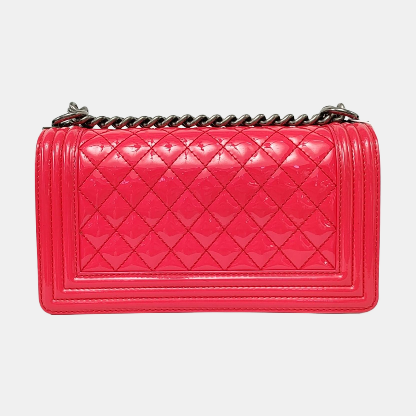 CHANEL BOY CHANEL Medium Pink Patent Leather Quilted Shoulder Bag with Chain Strap, Palladium Hardware, 17 Flap, Removable Shoulder Strap-(SKU)-958774590