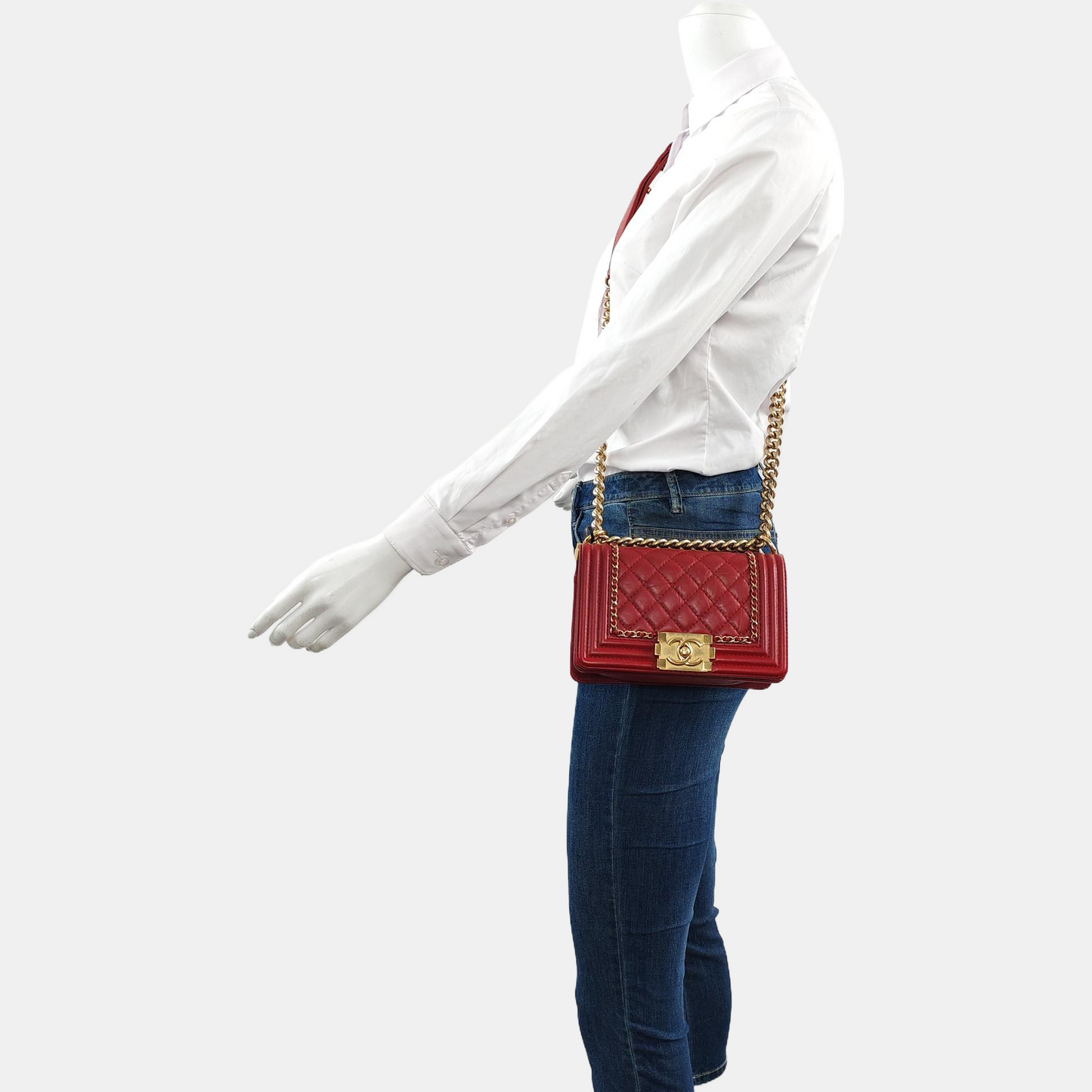 CHANEL BOY CHANEL Small Red Leather Quilted Shoulder Bag with Shoulder Strap and Handle, Gold Hardware, 23 Opening, Detachable Strap-(SKU)-955618123