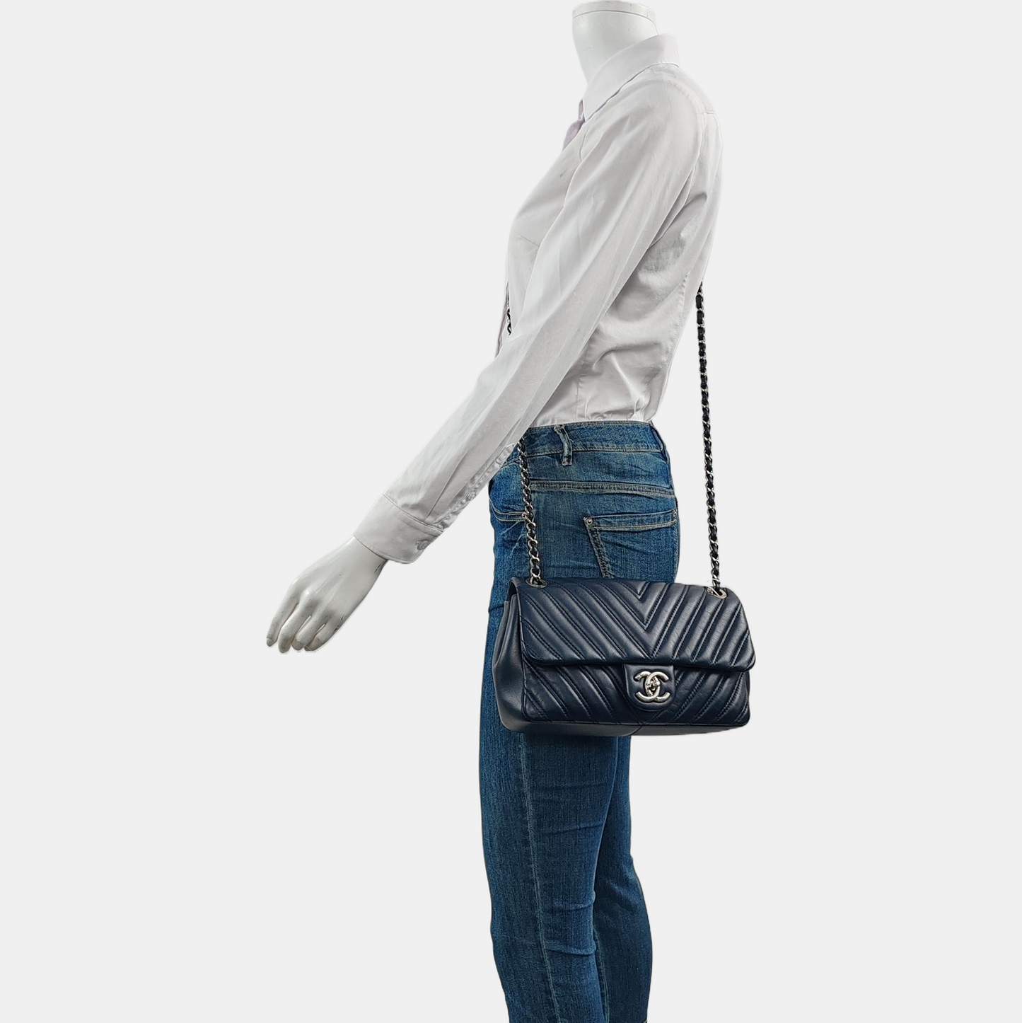 CHANEL CLASSIC FLAP Medium-sized Deep Blue Lamb Skin Quilted V Pattern Crossbody Bag Shoulder Bag 21 Clasp Silver Hardware-(SKU)-960583335