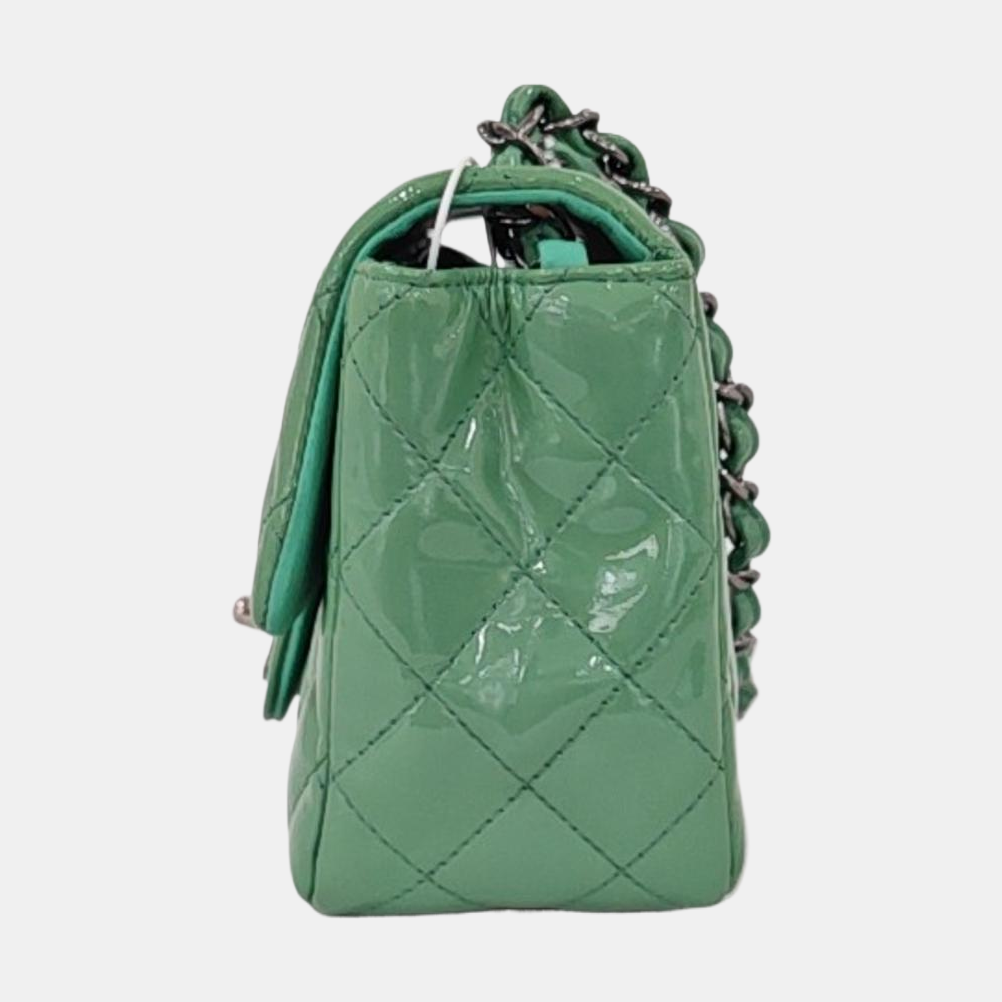 CHANEL CLASSIC FLAP Mini Green Patent Leather Diamond Quilted Square Crossbody Bag Shoulder Bag Silver Hardware 17 Opening-(SKU)-961809465