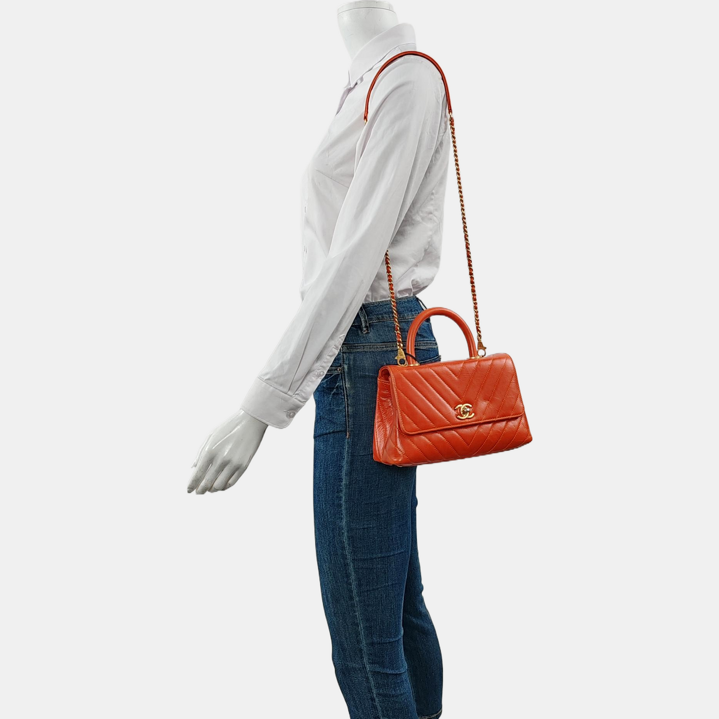 CHANEL COCO HANDLE Orange Calfskin Quilted V-Shape Bag with Golden Hardware, 24K, Detachable Strap-(SKU)-963432693