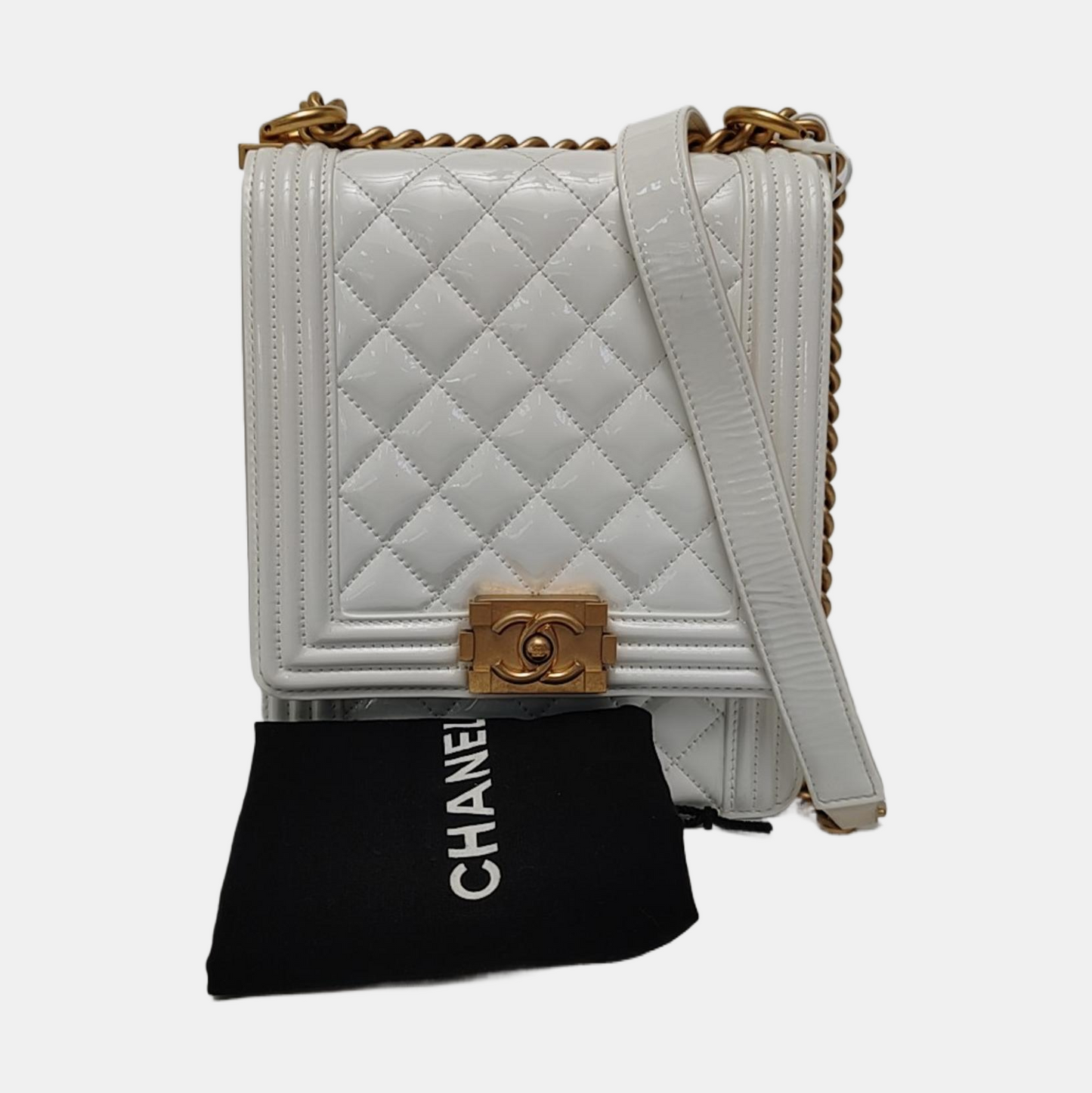 CHANEL BOY CHANEL White Patent Leather Quilted Shoulder Bag Crossbody Bag Gold Hardware 26 Clasp Detachable Strap-(SKU)-963892900