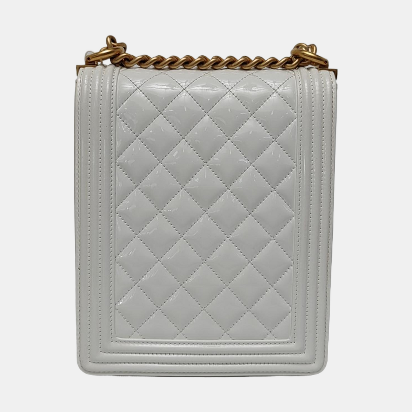 CHANEL BOY CHANEL White Patent Leather Quilted Shoulder Bag Crossbody Bag Gold Hardware 26 Clasp Detachable Strap-(SKU)-963892900