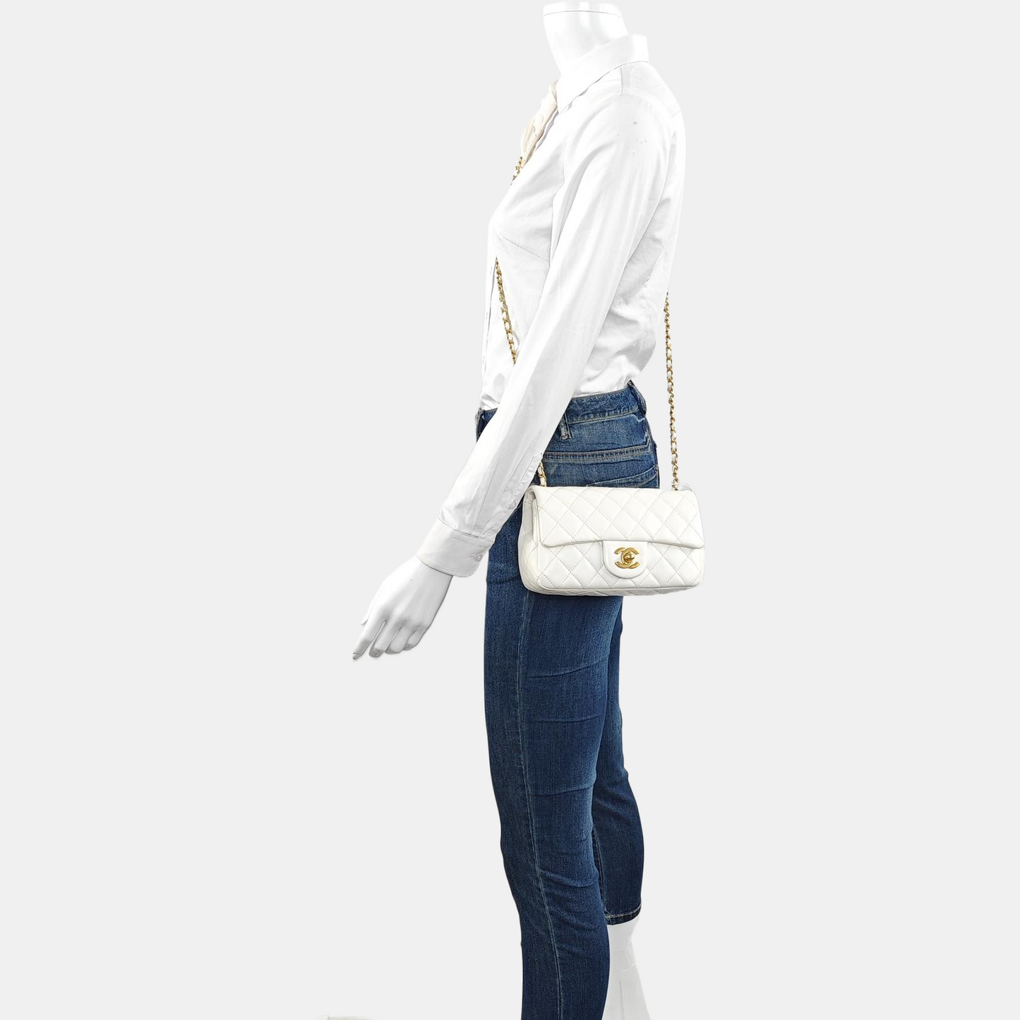 CHANEL CLASSIC FLAP Mini White Lambskin Diamond Quilted Mini Single Shoulder Bag Crossbody with Gold Hardware 30 Compartments-(SKU)-966313895