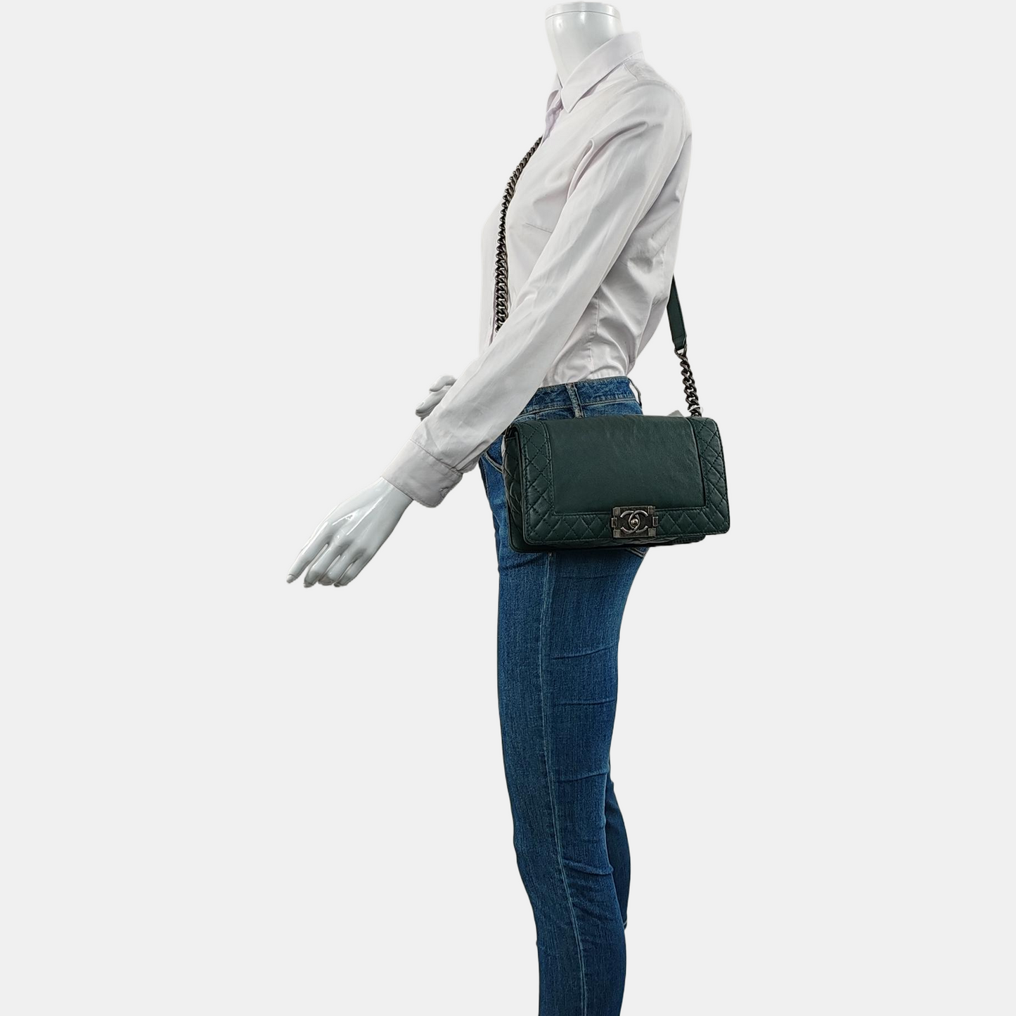 CHANEL BOY CHANEL Medium Dark Green Calfskin Leather Diamond Quilted Monogram Crossbody Shoulder Bag Rhodium Hardware 18 Clasp Removable Shoulder Strap-(SKU)-966239983