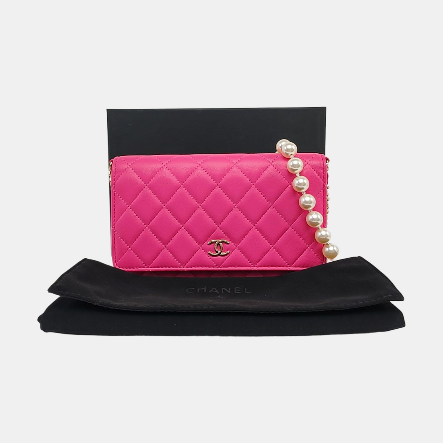 CHANEL WOC Pink Lamb Skin Quilted Single Shoulder Bag Crossbody Bag Golden Hardware-(SKU)-966775243