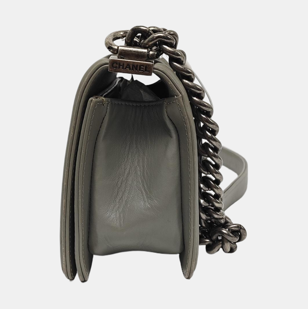 CHANEL BOY CHANEL small size grey lizard skin quilted crossbody bag with 19 chain links, palladium hardware, detachable strap-(SKU)-967359971