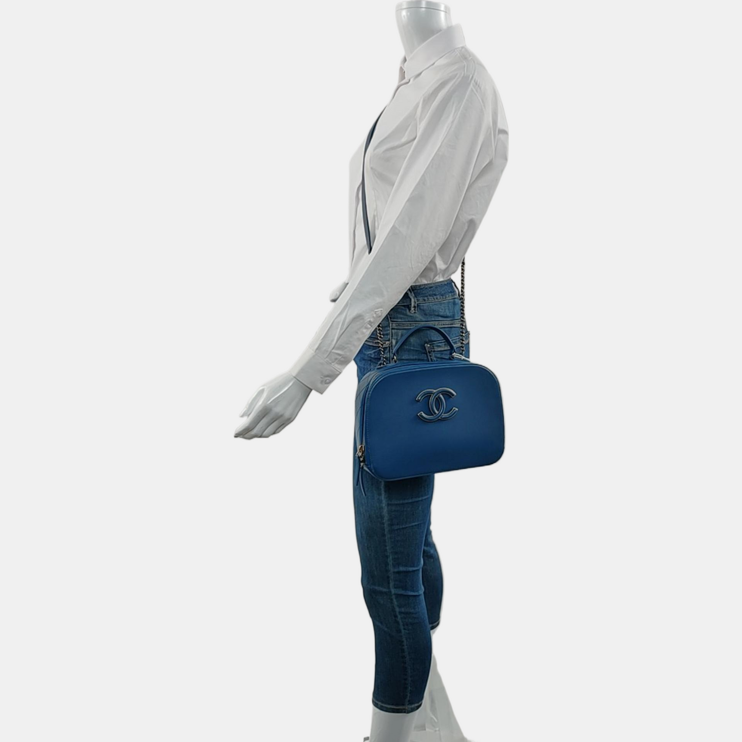 CHANEL COCO CURVE Blue Calfskin Quilted Matelassé Shoulder Bag Handbag Crossbody Bag Golden Hardware 23 Clasp-(SKU)-968038724