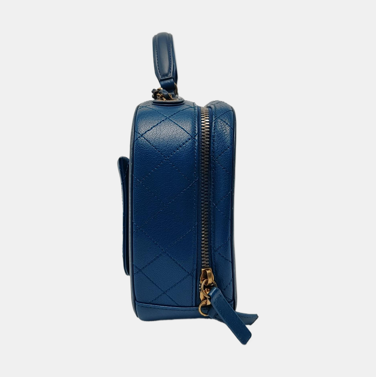 CHANEL COCO CURVE Blue Calfskin Quilted Matelassé Shoulder Bag Handbag Crossbody Bag Golden Hardware 23 Clasp-(SKU)-968038724