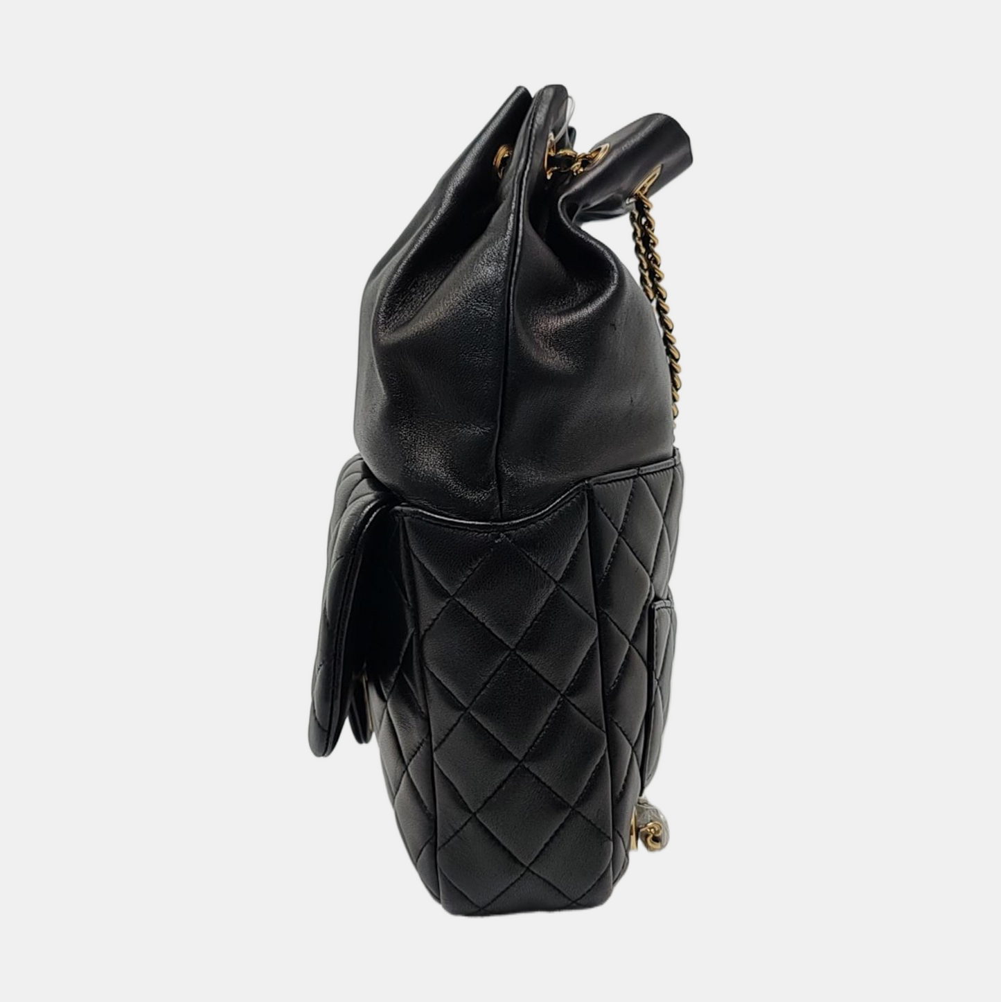 CHANEL IN SEOUL Small Size Black Lamb Leather Quilted Backpack Gold Hardware 21 Clasp-(SKU)-961468828