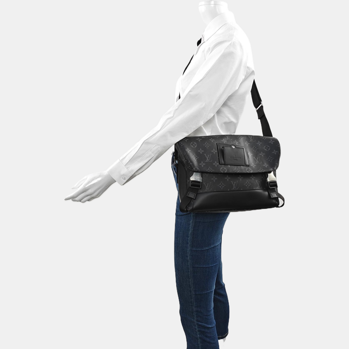 LOUIS VUITTON VOYAGER Small Black Coated Canvas Monogram Messenger Bag Crossbody Bag Shoulder Bag Silver Hardware Complete Accessories-(SKU)-969042134