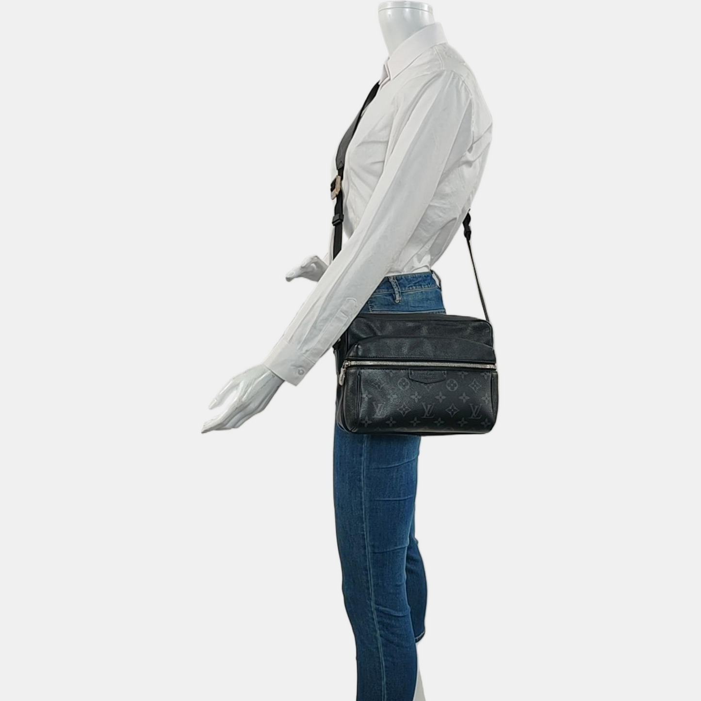 LOUIS VUITTON OUTDOOR Small Black Leather Monogram Messenger Bag Shoulder Bag Crossbody Bag Silver Hardware-(SKU)-970352142