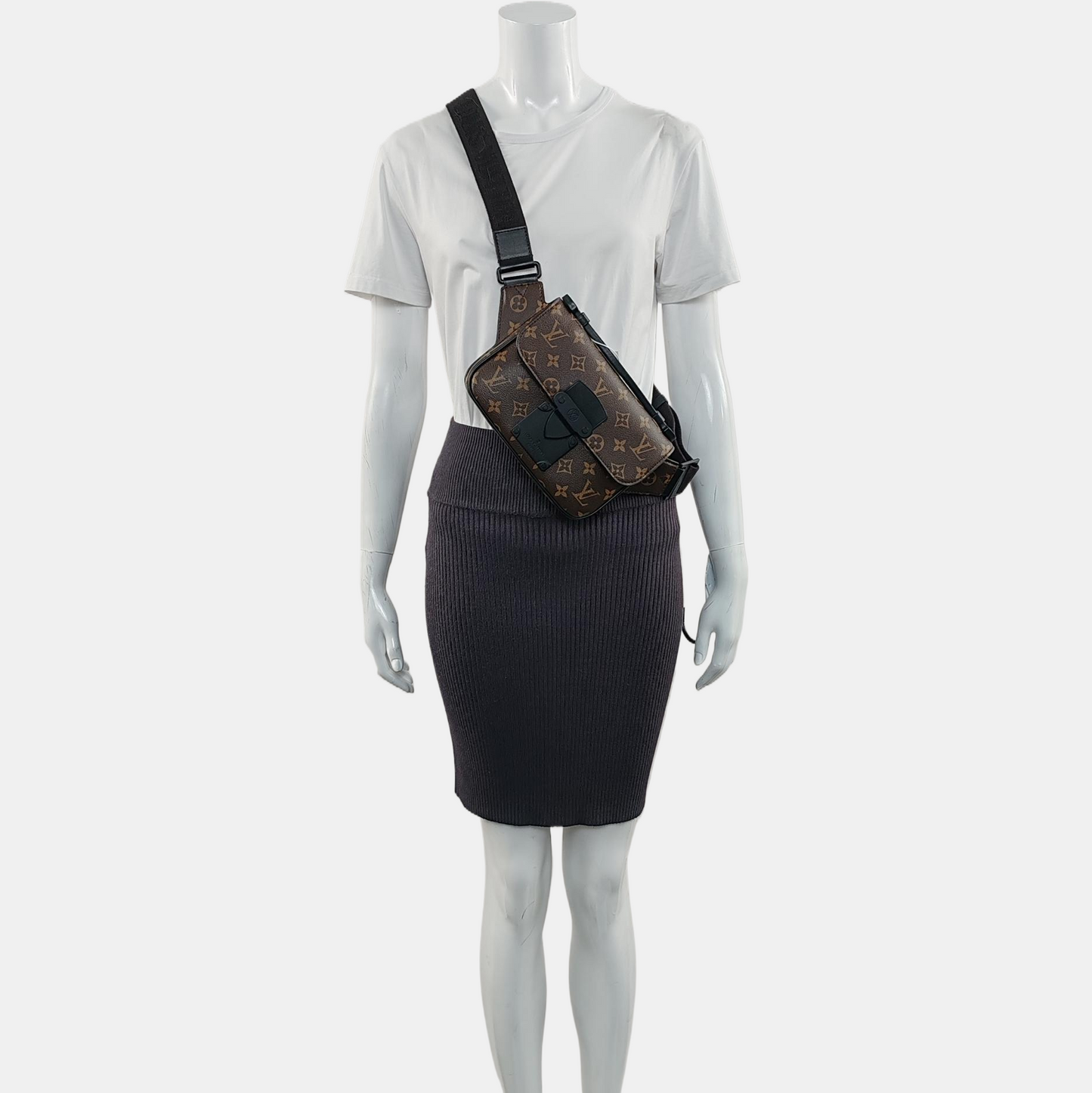 LOUIS VUITTON S LOCK Brown Coated Canvas Monogram Waist Bag with Black Hardware-(SKU)-970661468