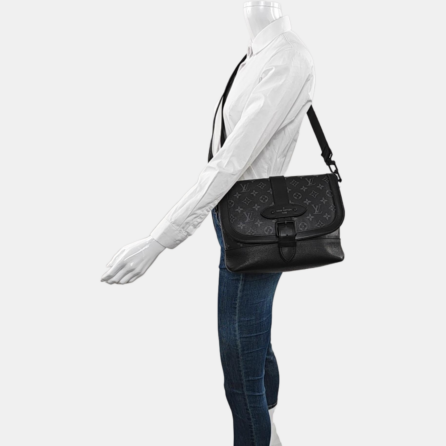 LOUIS VUITTON SAUMUR Black Coated Canvas Monogram Messenger Bag, Single Shoulder Bag, Crossbody Bag, Handbag, Black Hardware, Detachable Shoulder Strap, Accessories Included-(SKU)-971022749