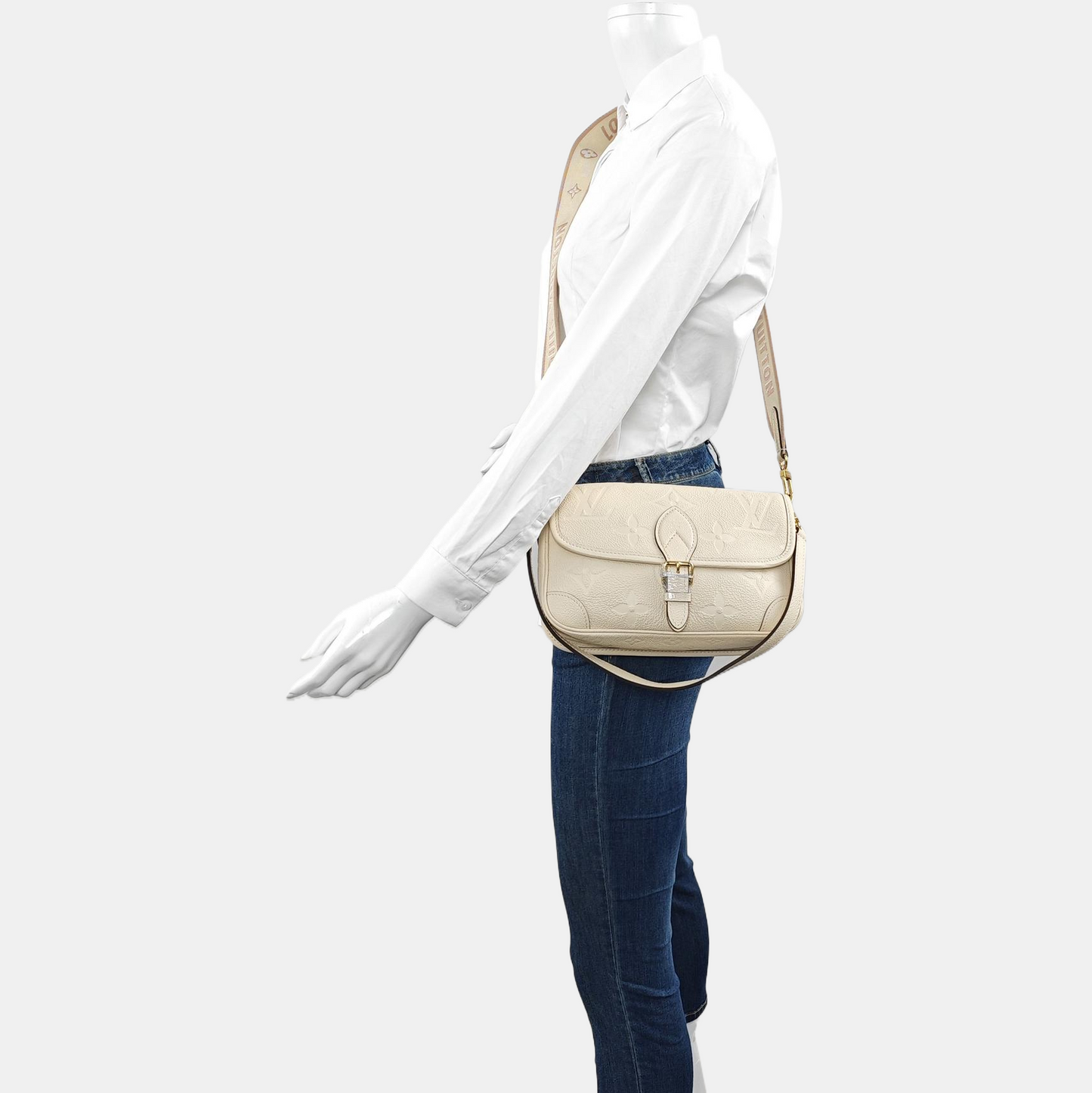 LOUIS VUITTON DIANE Beige Coated Canvas Monogram Crossbody Bag Handbag Shoulder Bag Detachable Strap Gold Hardware 2 Clasp-(SKU)-971247515