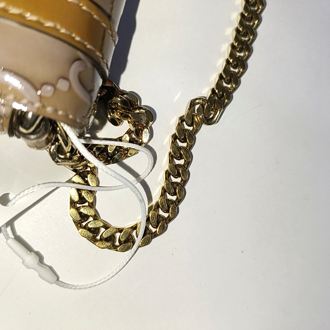GUCCI Light Purple Patent Leather Monogram Damask Single Shoulder Bag Golden hardware-(SKU)-942136381