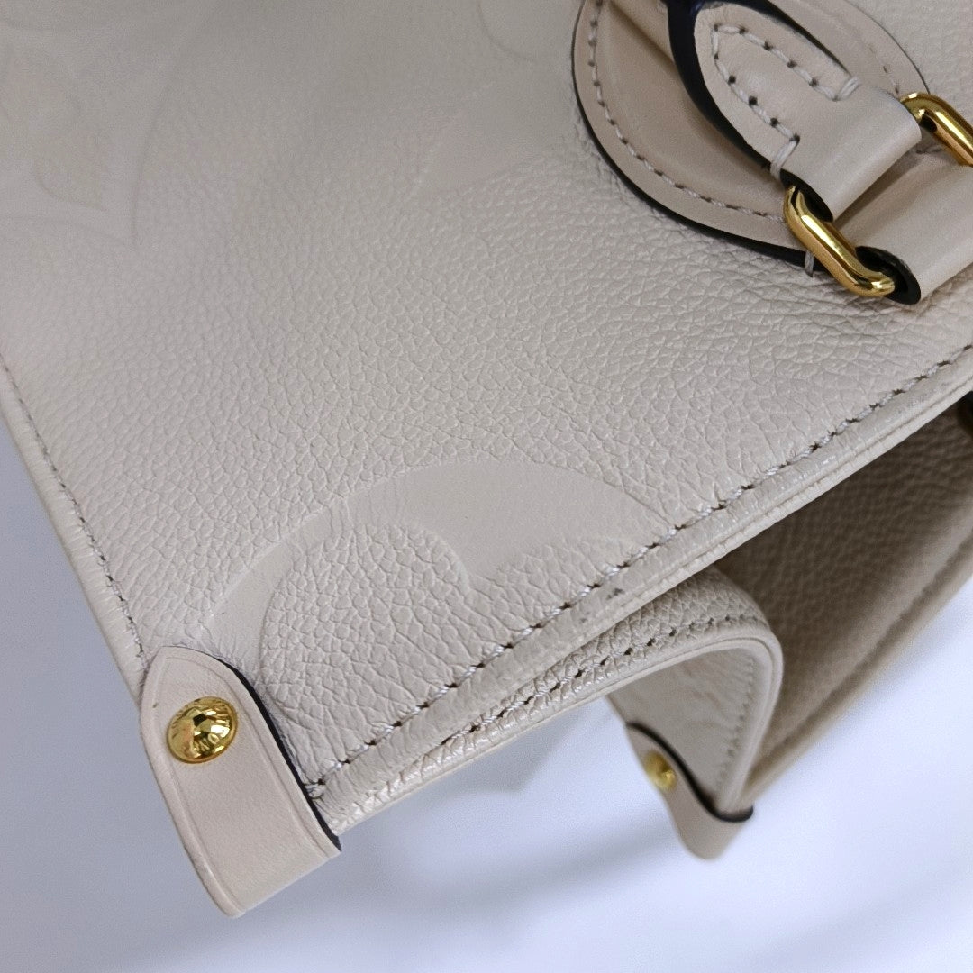LOUIS VUITTON ONTHEGO Medium-sized Beige Leather Monogram Embossed Jungle Bag Shoulder Bag Tote Bag Golden Hardware-(SKU)-966297097