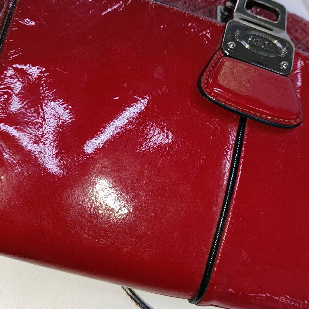 TOD'S Burgundy Patent Leather Quilted Single Shoulder Bag Ruthenium color hardware Removable shoulder strap-(SKU)-931990253