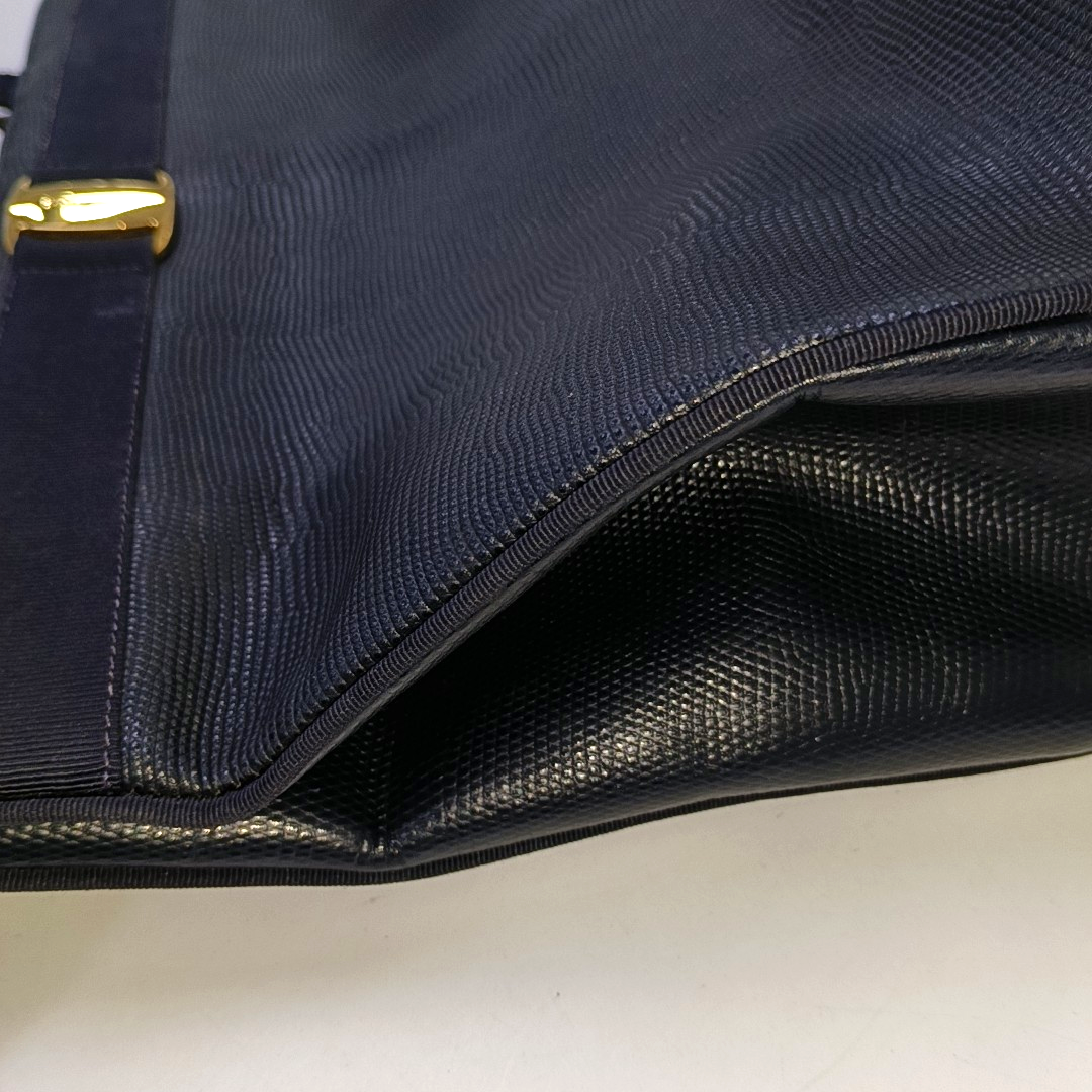 FERRAGAMO Vara Large size Dark blue cowhide shoulder bag Golden hardware-(SKU)-942579184