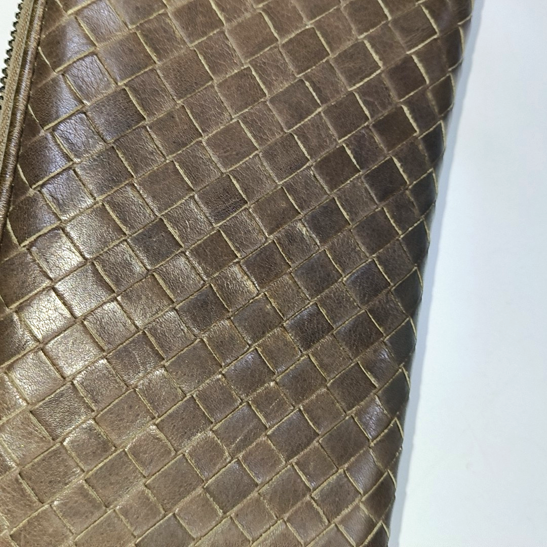 BOTTEGA VENETA Dark Brown Cowhide Woven Wallet Black hardware-(SKU)-939008283