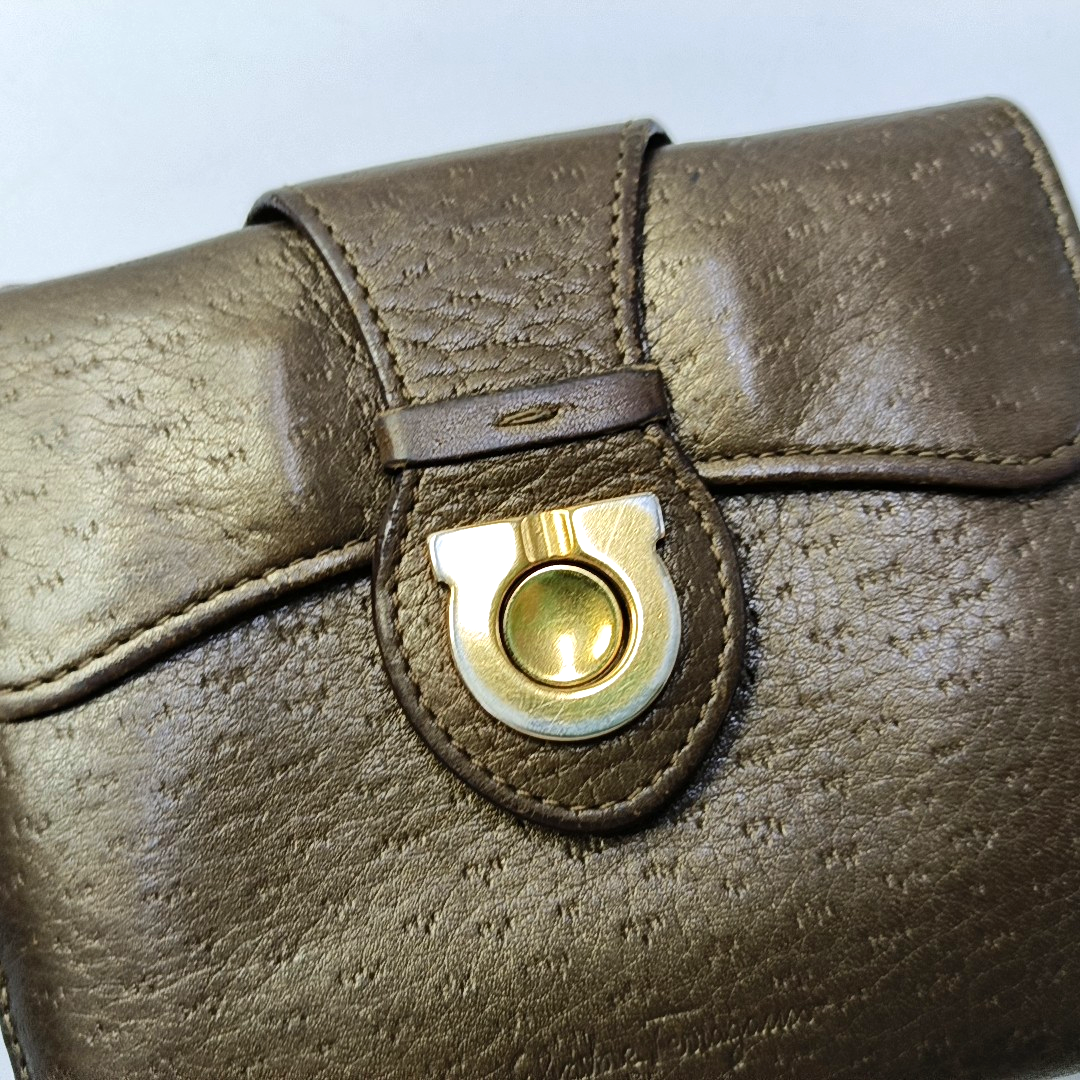FERRAGAMO Brown Cowhide Wallet Golden hardware-(SKU)-943612339