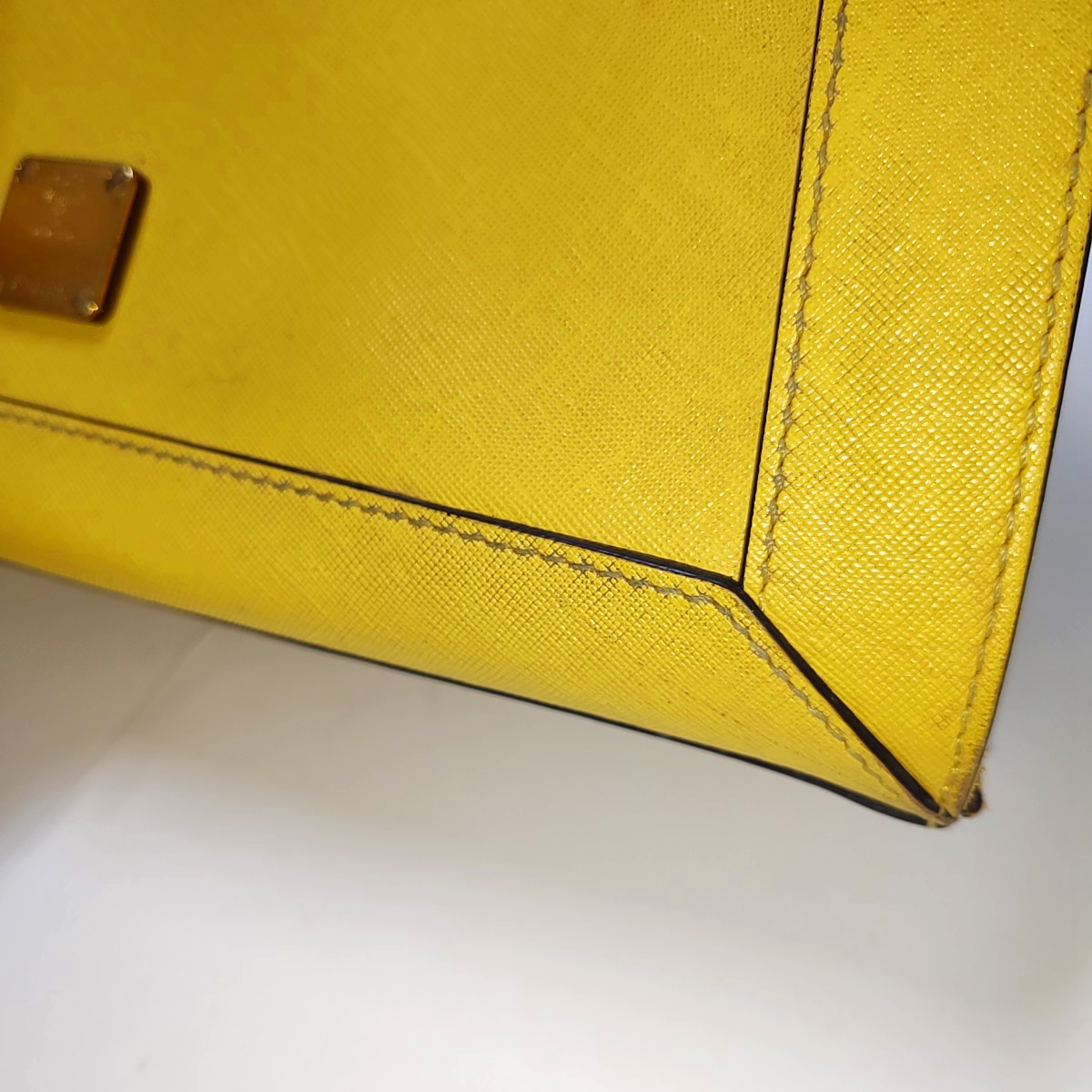 MCM NUOVO Yellow Leather Sling Shoulder Bag Golden hardware Removable shoulder strap-(SKU)-940313912