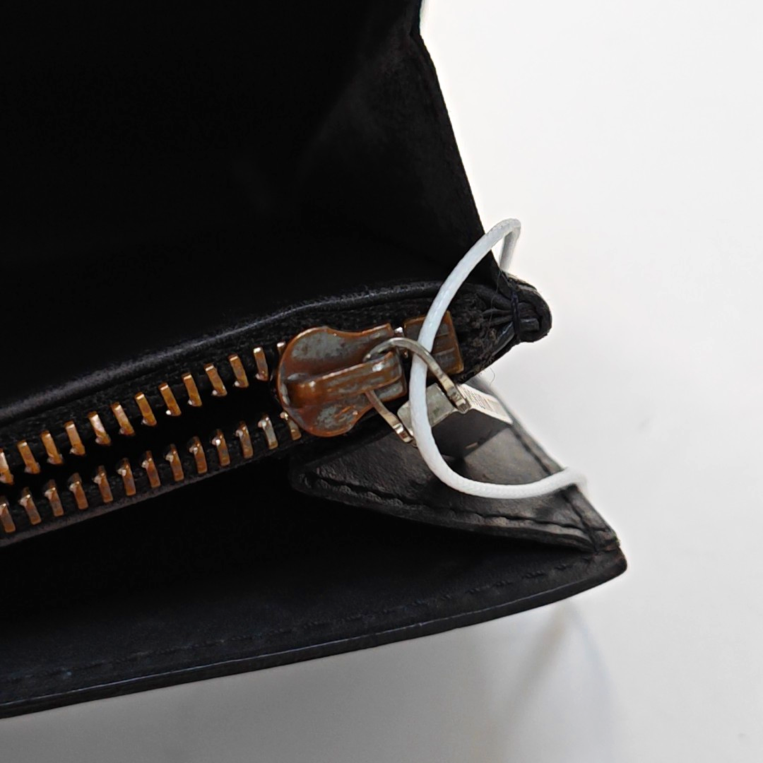 LOUIS VUITTON SARAH Black Cowhide Embossed Wallet Golden hardware-(SKU)-957385342