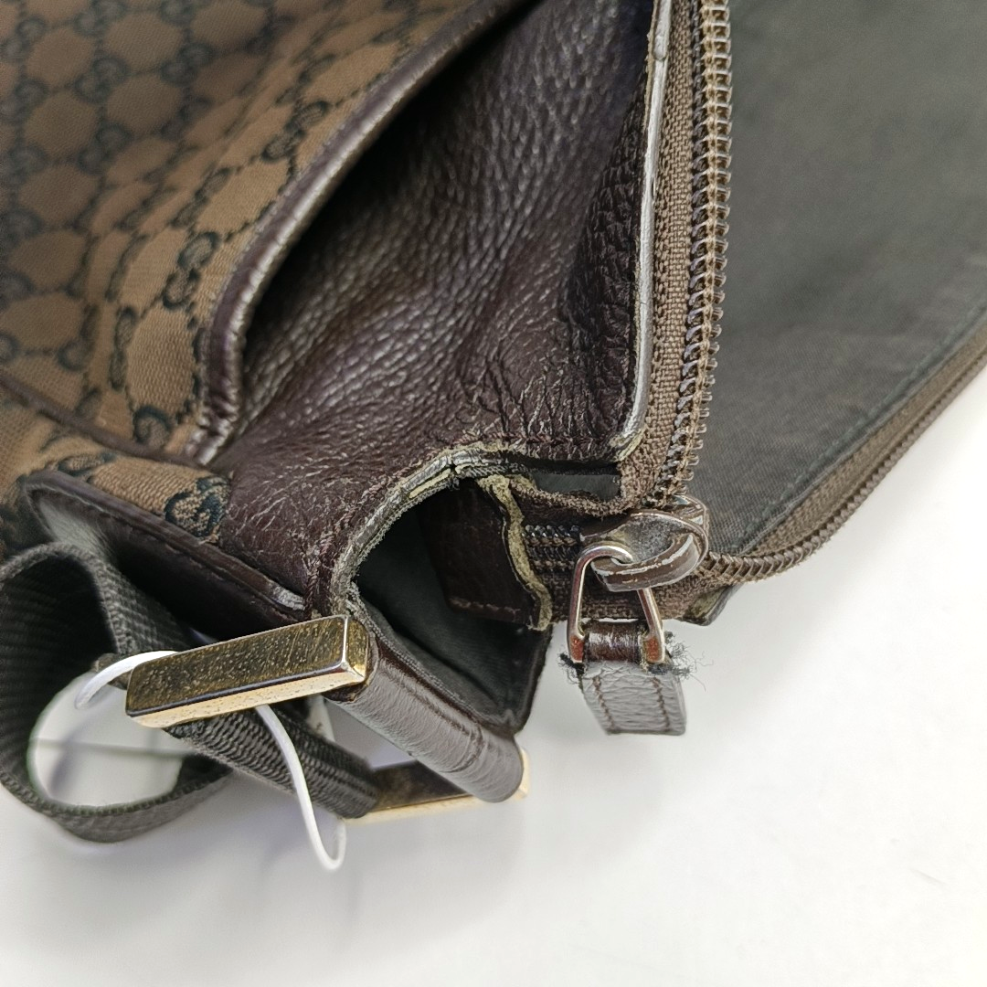 GUCCI Brown Canvas Monogrammed Crossbody Shoulder Bag Golden hardware-(SKU)-952860754