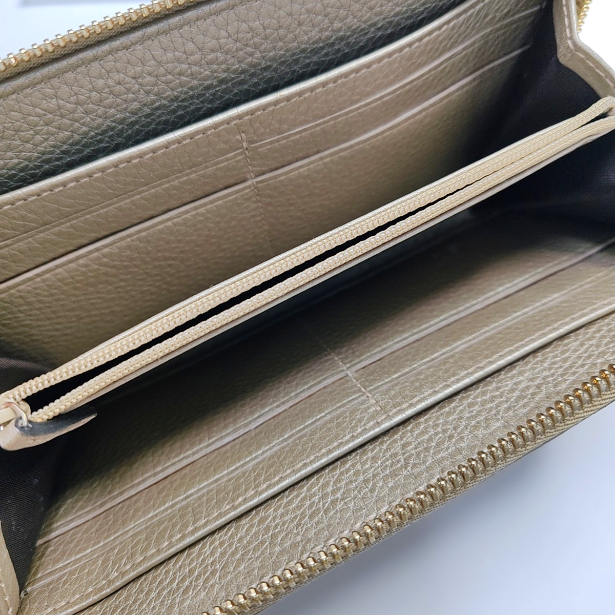 GUCCI Champagne-Colored Cowhide Embossed Wallet Golden hardware-(SKU)-939007917