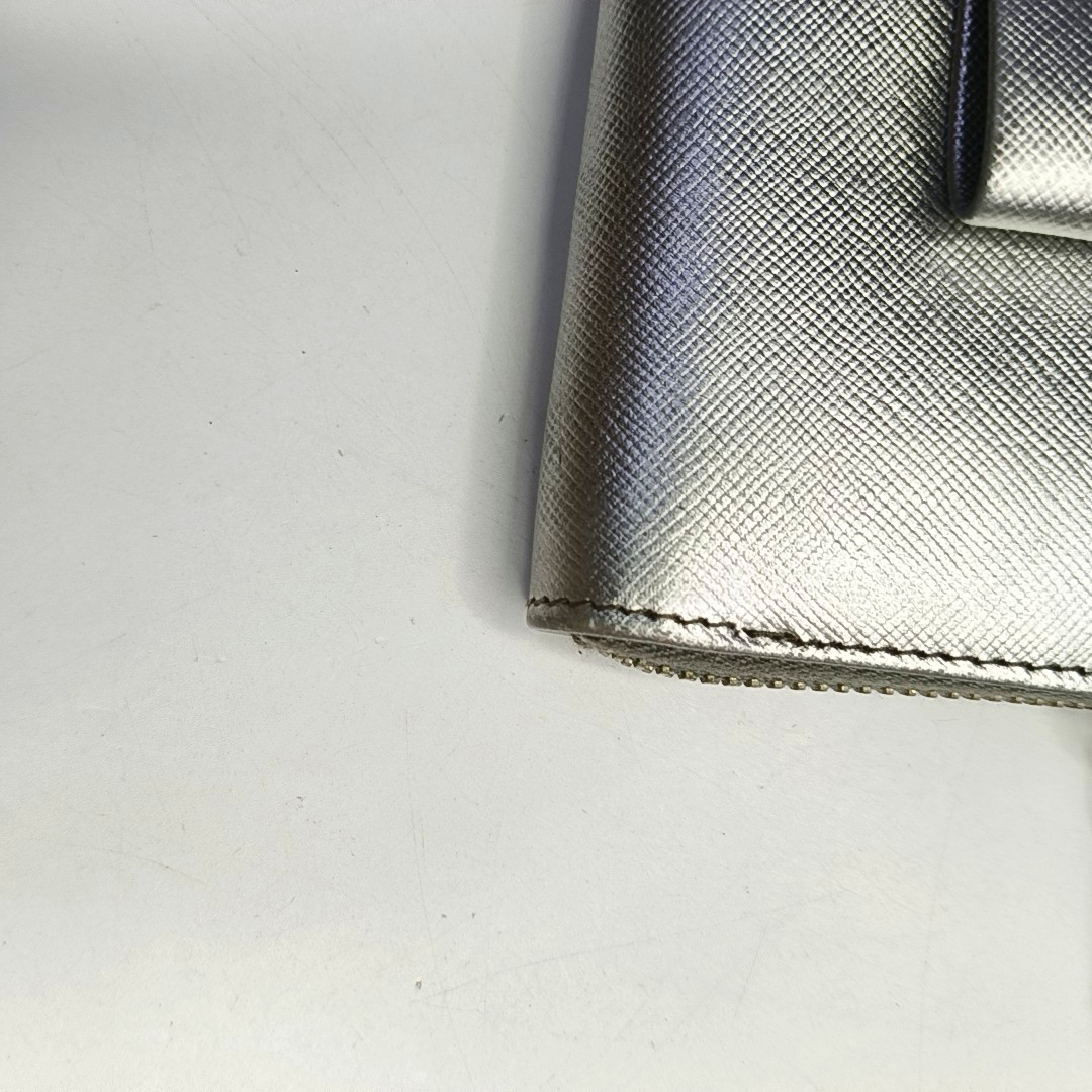 PRADA Silver Cowhide Crosshatch Pattern Wallet Silver Hardware-(SKU)-959593939
