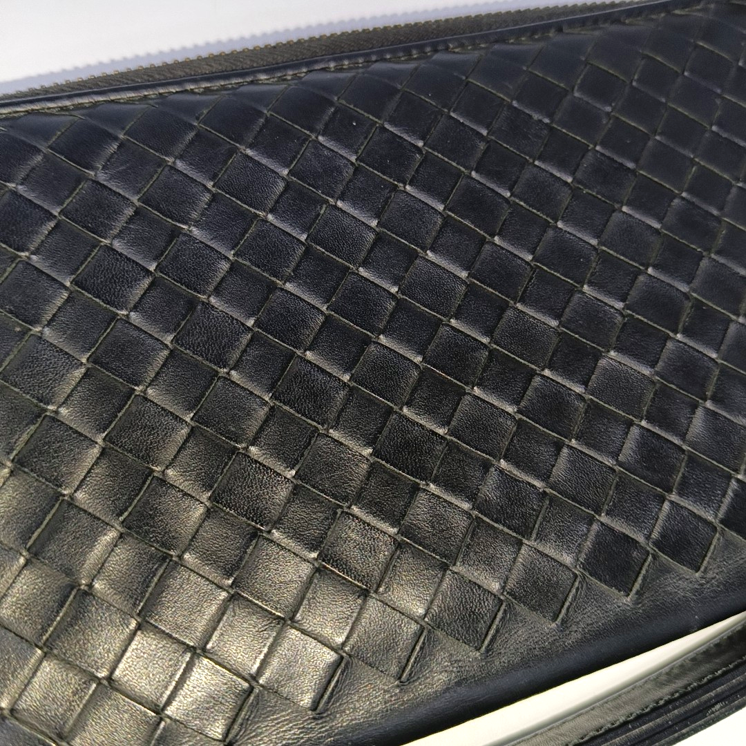 BOTTEGA VENETA Black Cowhide Woven Wallet Black hardware-(SKU)-932935096