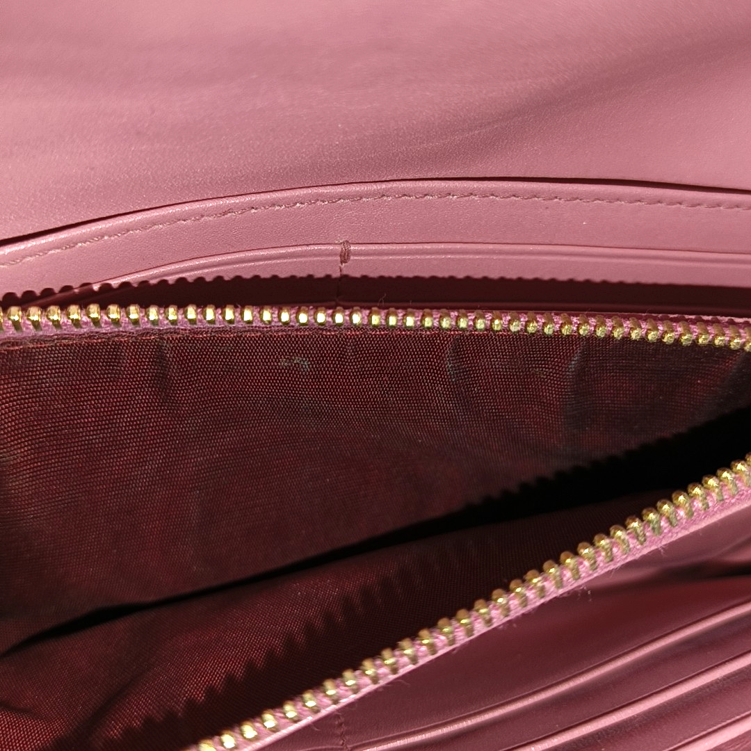 Miu Miu Pink cowhide crocodile-pattern wallet Golden hardware-(SKU)-947973740