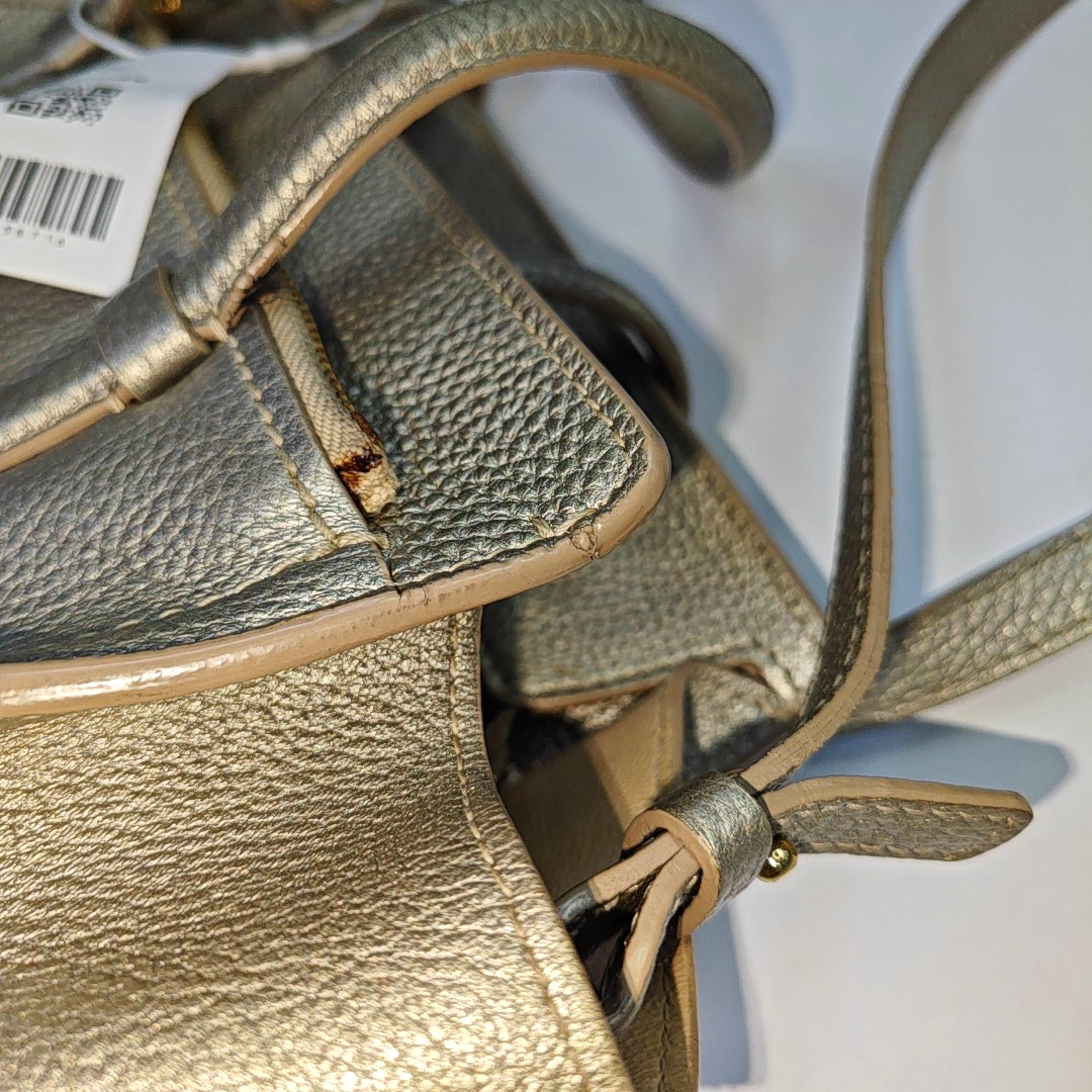 FERRAGAMO Amy Grey Leather Embossed Shoulder Bag Handbag Crossbody Golden hardware Removable shoulder strap-(SKU)-938858716