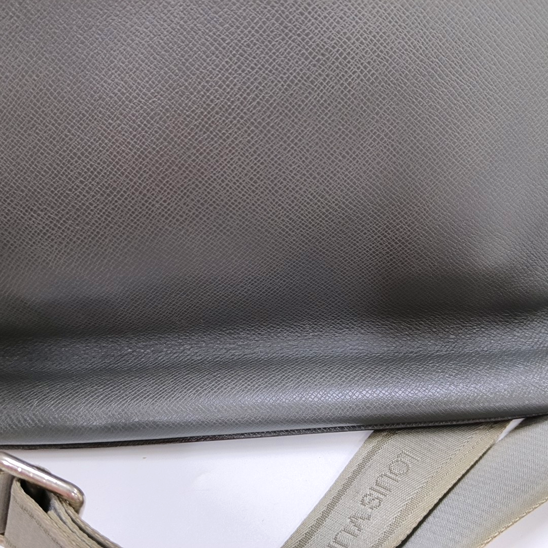LOUIS VUITTON ROMAN Grey Cowhide Crossbody Bag Silver Hardware-(SKU)-954717295