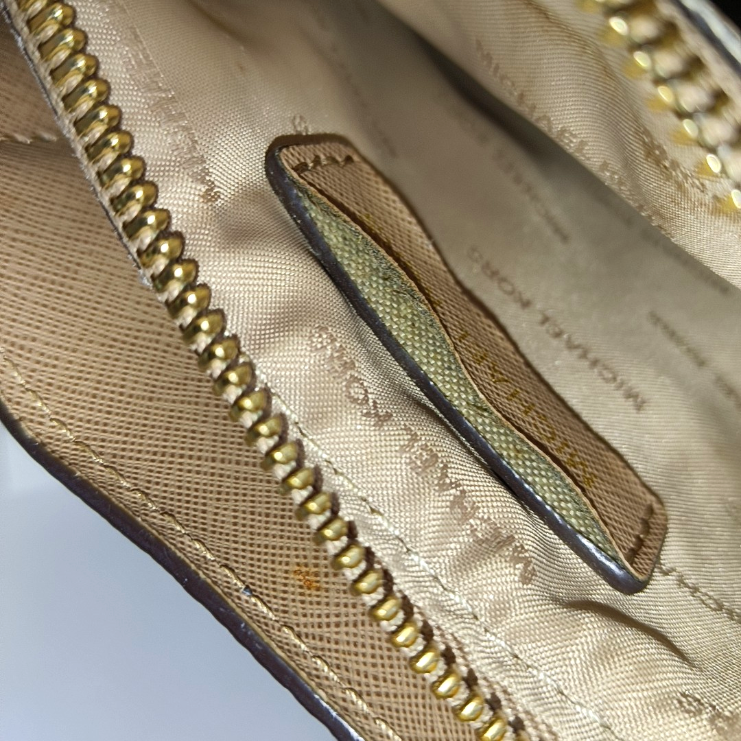 MICHAEL KORS Mercer Medium size Dark Blue Cowhide Embossed Single Shoulder Bag Handbag Crossbody Bag Golden hardware Removable shoulder strap-(SKU)-940019872