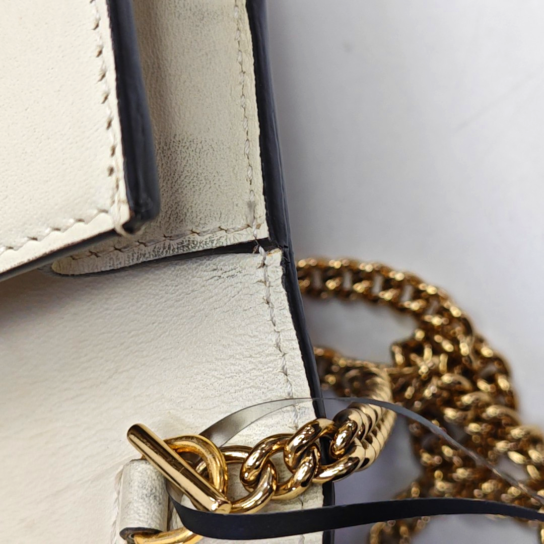 GUCCI Sylvie Super mini White Cowhide Stripe Strap Serbia Single Shoulder Bag Tote Golden hardware Removable shoulder strap-(SKU)-948580042