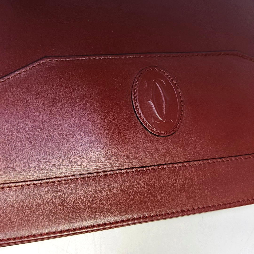 Cartier Burgundy Leather Handbag Golden hardware-(SKU)-942555568