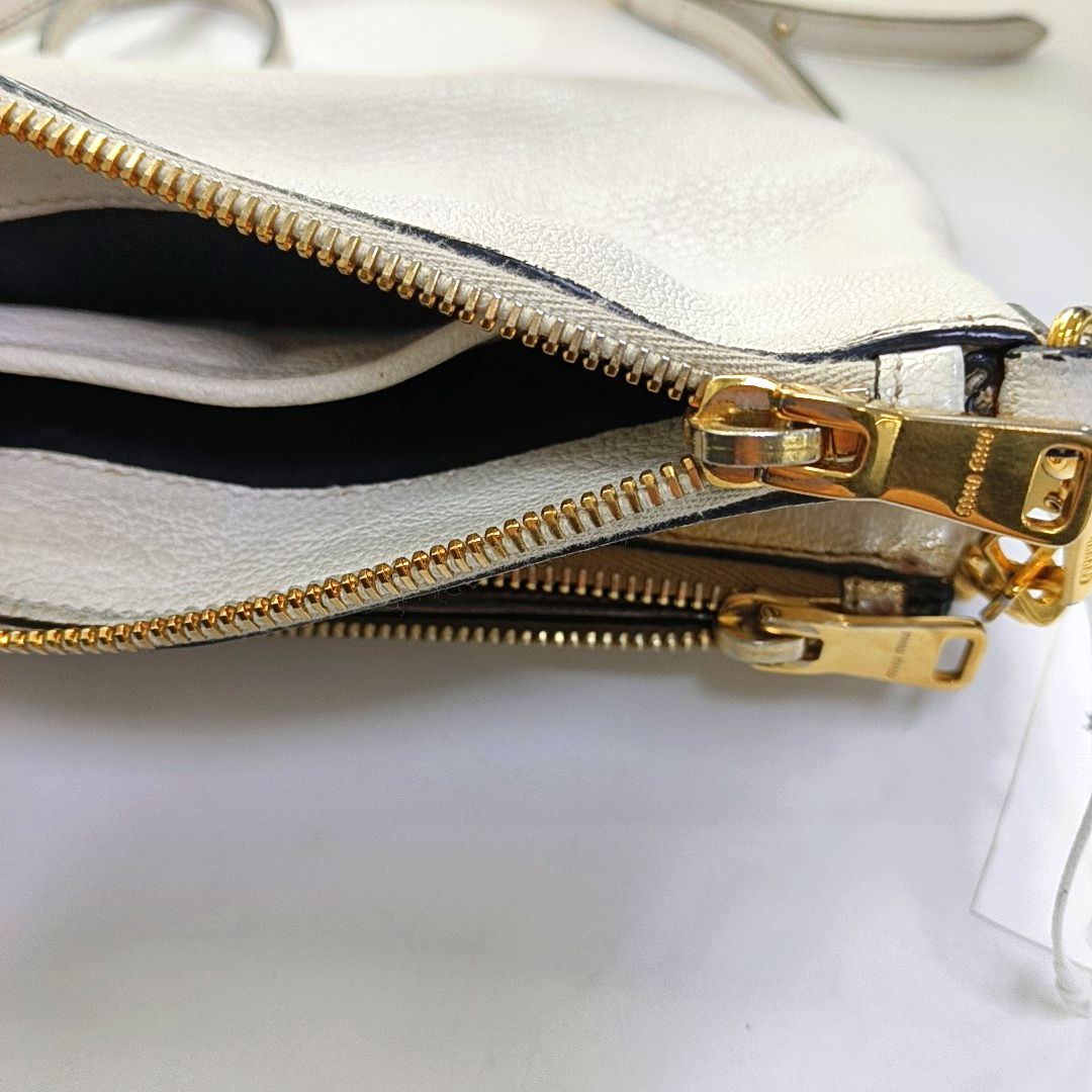 Miu Miu White Leather Crossbody Bag Golden hardware Removable shoulder strap-(SKU)-945458940