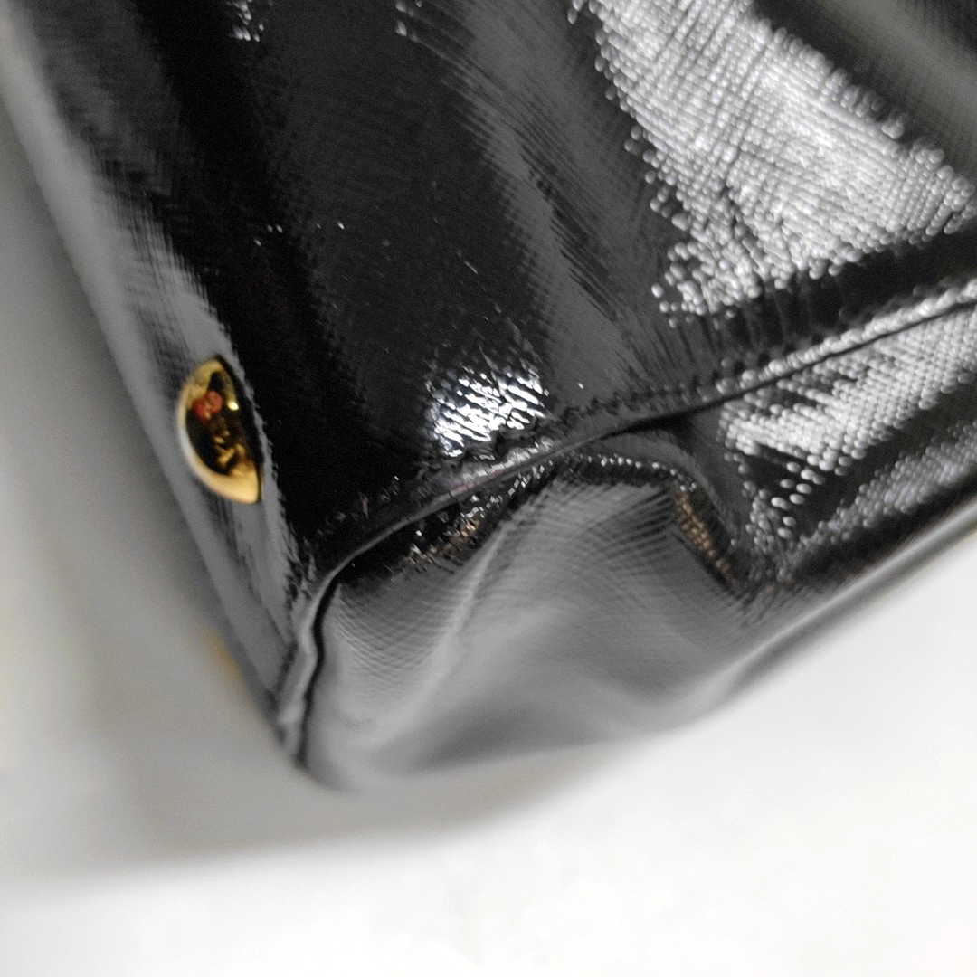 PRADA Slim Convertible Vernice Black Leather Logo Cross Grain Handbag Single Shoulder Bag Golden hardware-(SKU)-958471694