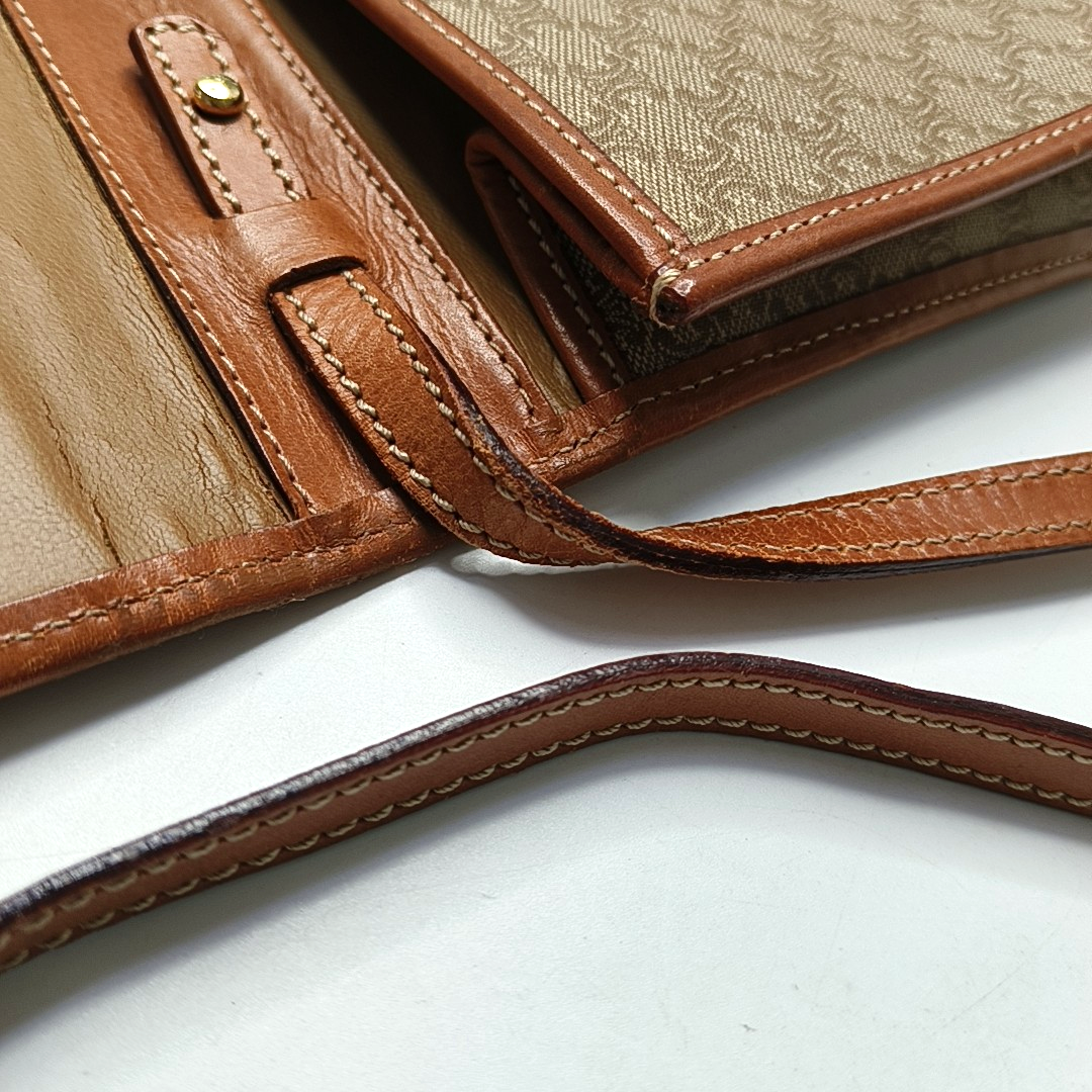 CELINE Khaki Coated Canvas Triumph Plaid Crossbody Single Shoulder Bag Golden hardware Removable shoulder strap-(SKU)-947868249